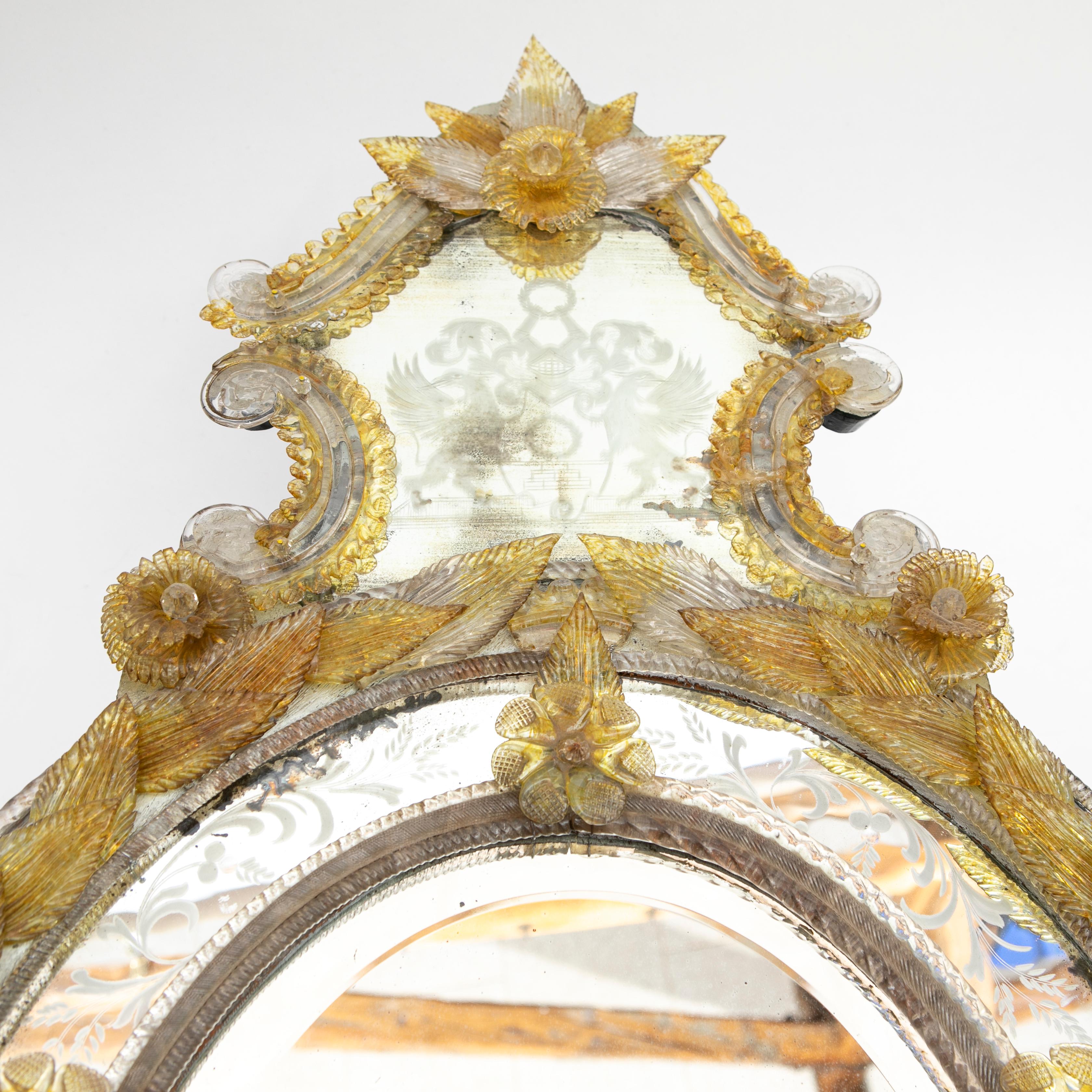 Rococo Oval Venetian Mirror in Yellow And Clear Murano Glass For Sale