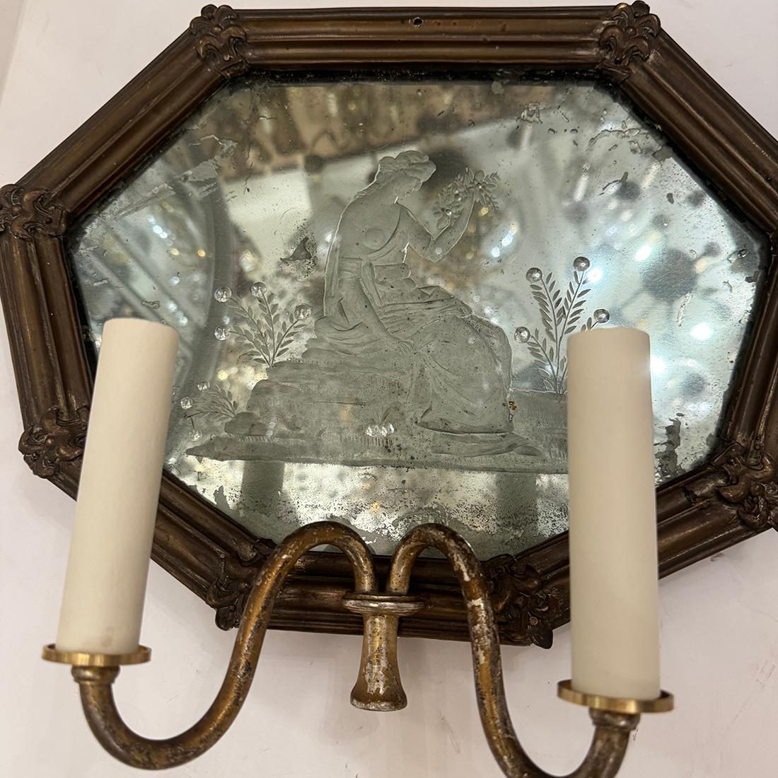 Inizio XX secolo Sconce veneziane antiche a specchio. in vendita