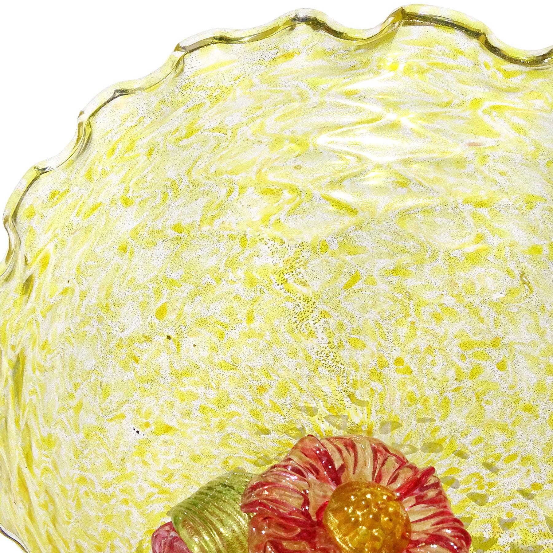 Antique Venetian Murano Gold Flecks Yellow Pink Flowers Italian Art Glass Bowl For Sale 4
