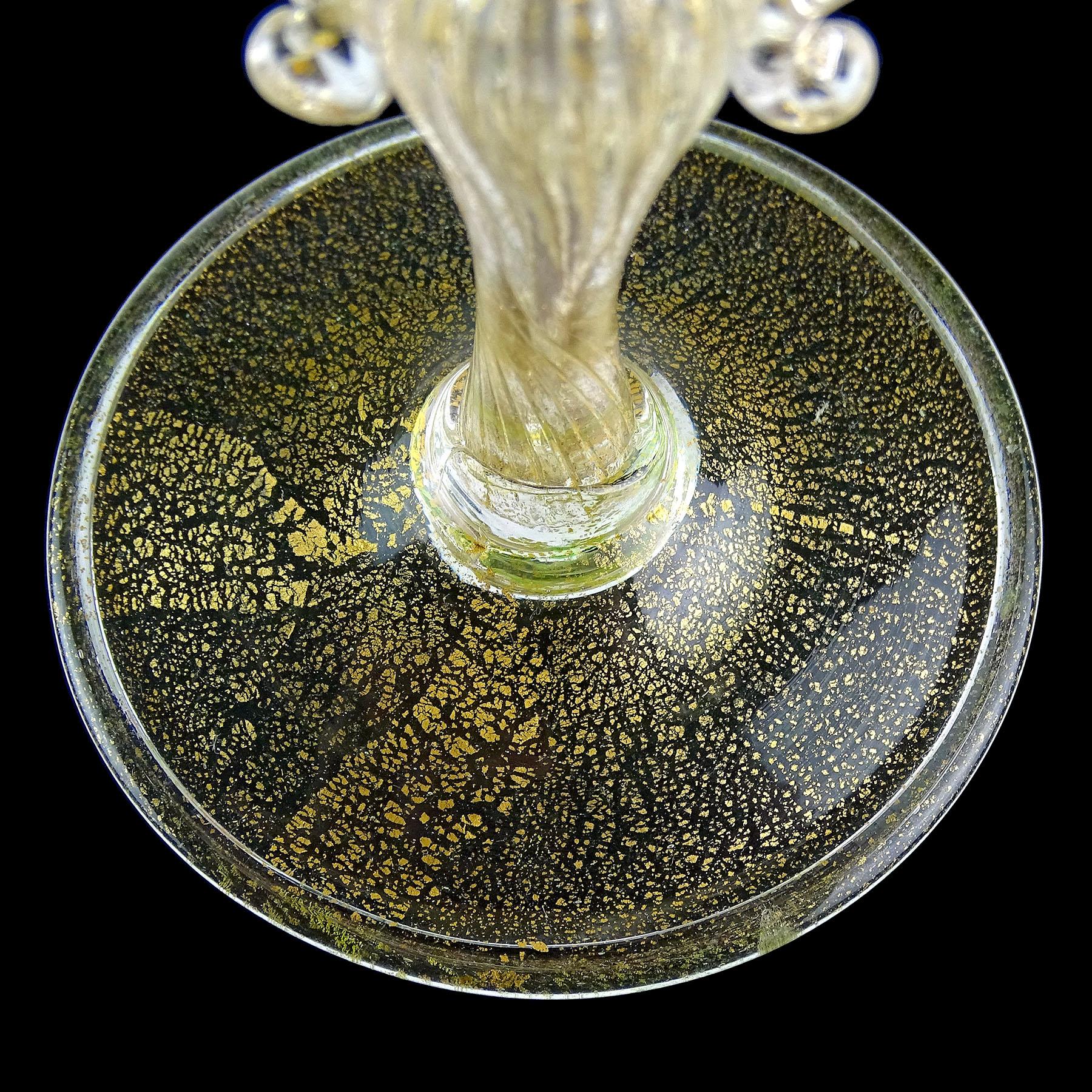 Antique Venetian Murano Green Gold Leaf Italian Art Glass Shell Goblet Holder In Good Condition In Kissimmee, FL