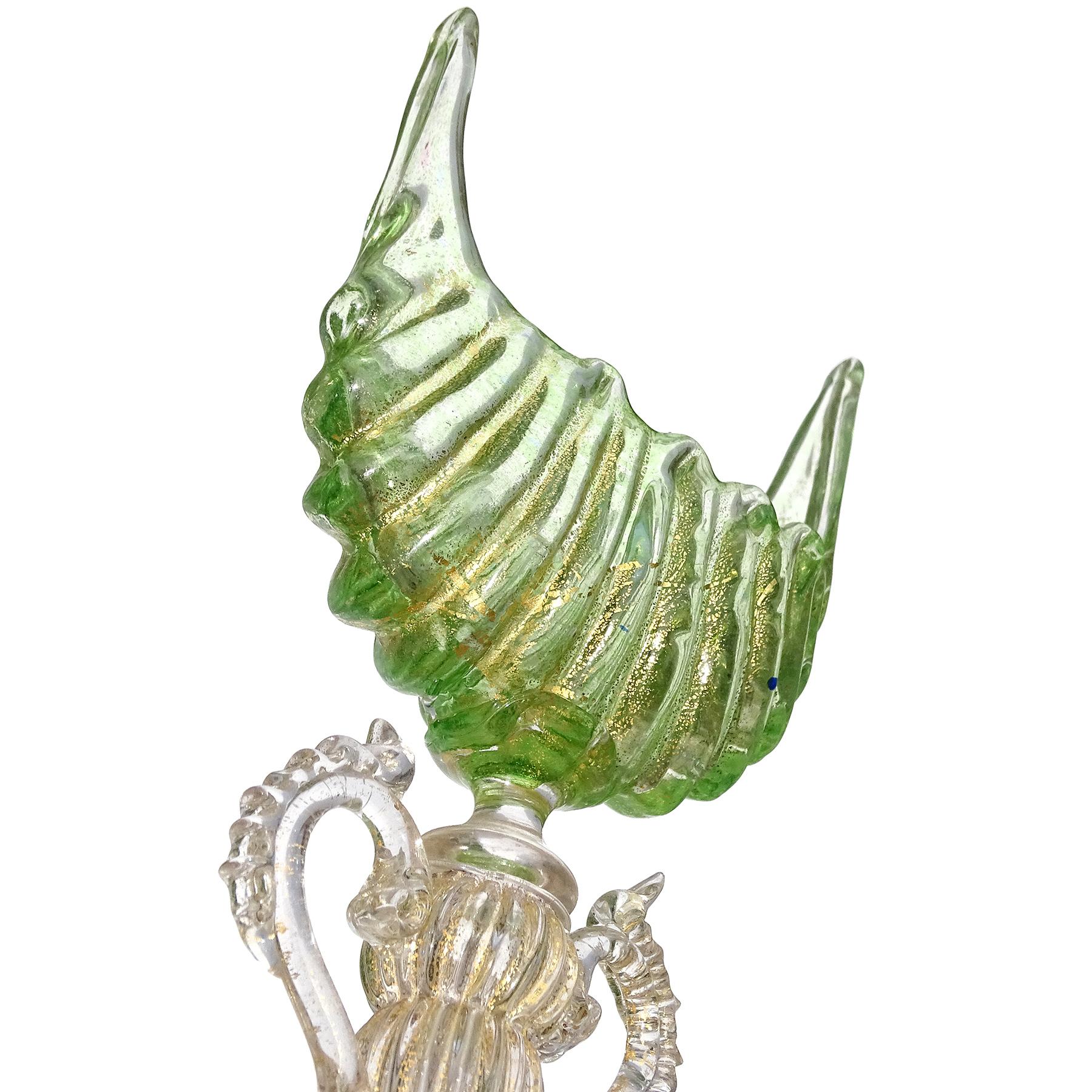 Antique Venetian Murano Green Gold Leaf Italian Art Glass Shell Goblet Holder In Good Condition In Kissimmee, FL