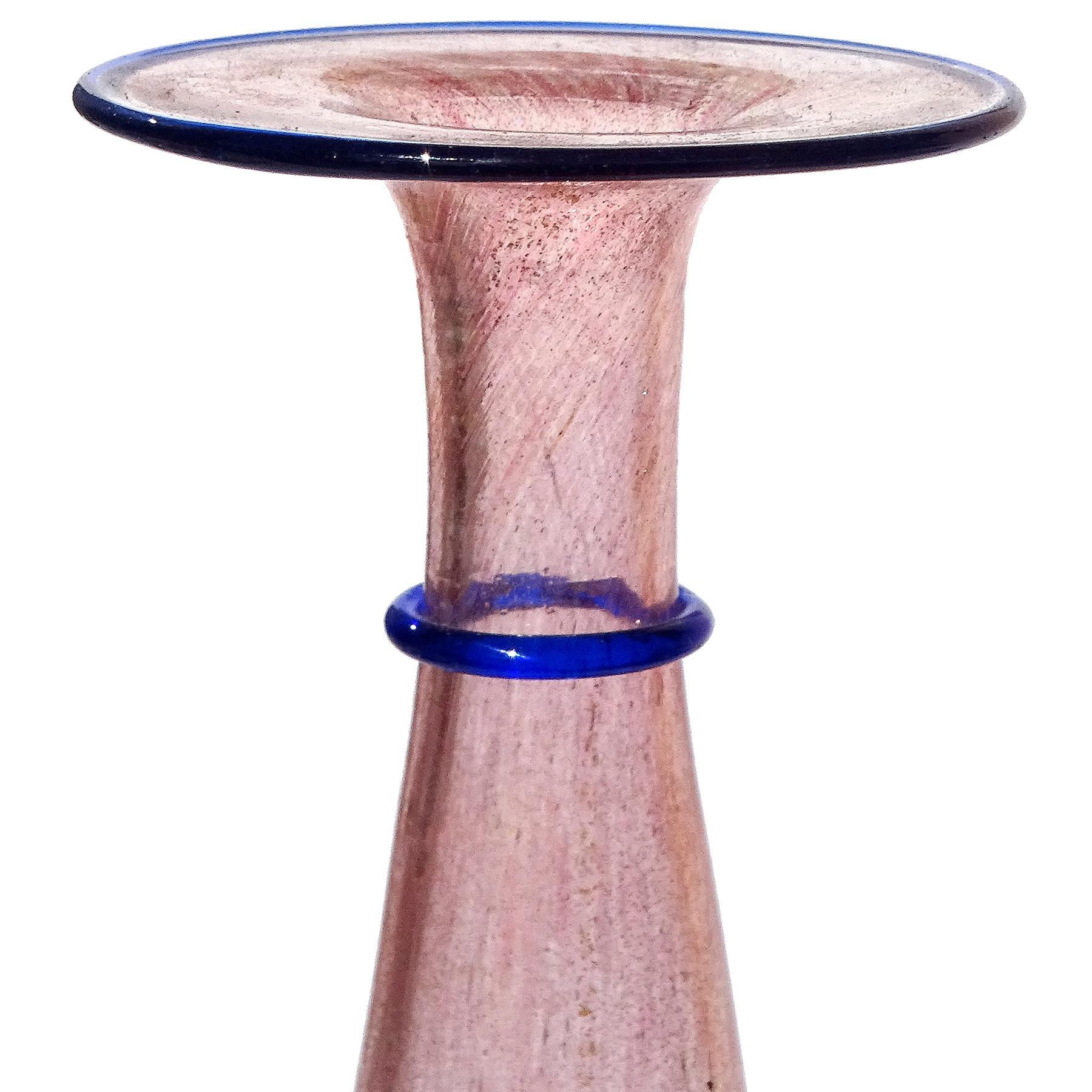 Antike venezianische Murano rosa blauen Rand Goldflecken italienische Kunst Glas Blumenvase (Art nouveau) im Angebot