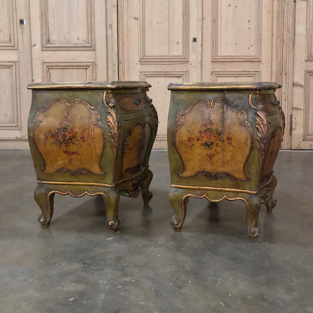 Antique Venetian Painted Baroque Five-Piece Italian Bedroom Suite 7