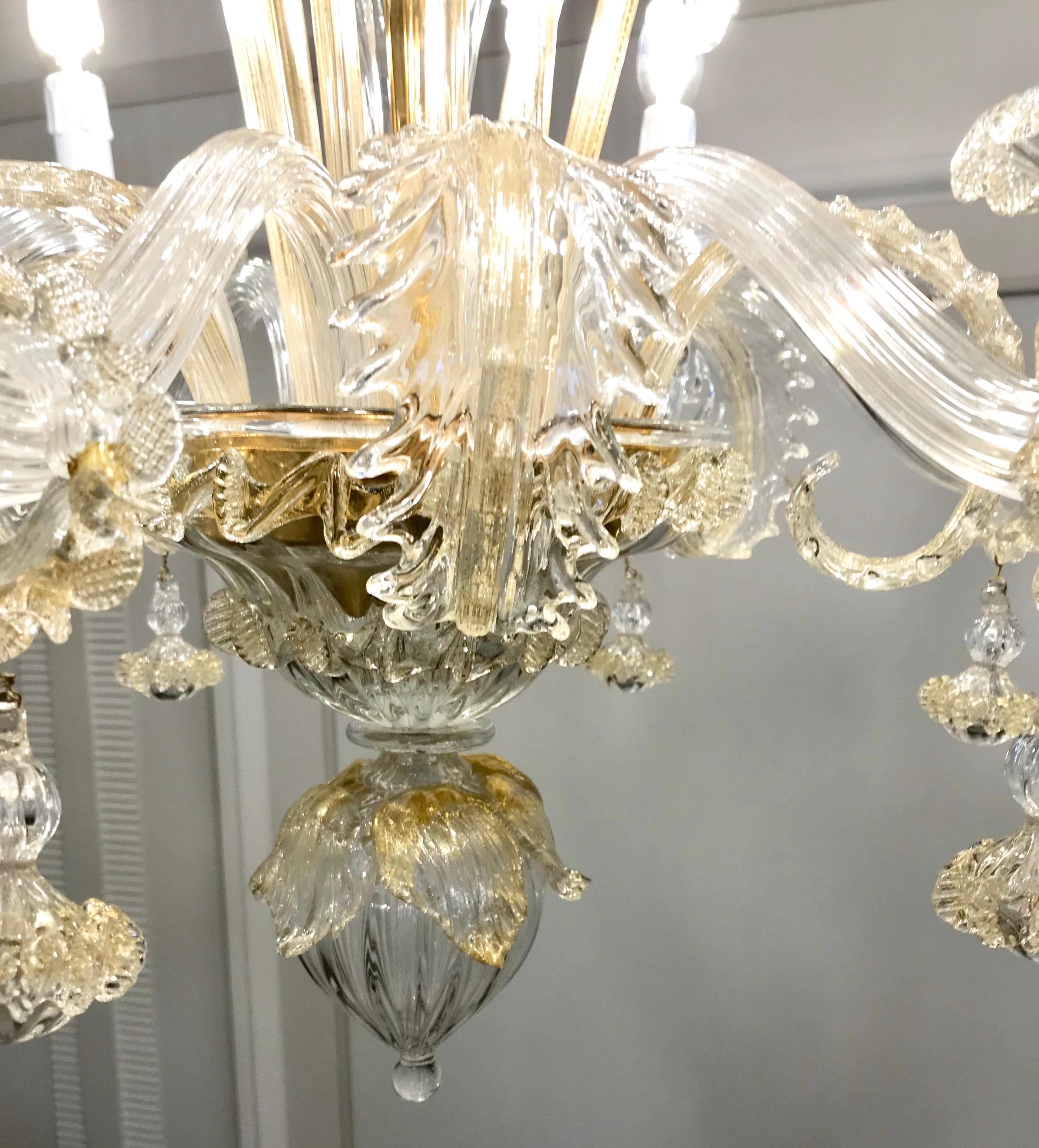 Or Lustre moderne de style baroque vénitien à 9 lumières en cristal, or pur et verre de Murano en vente