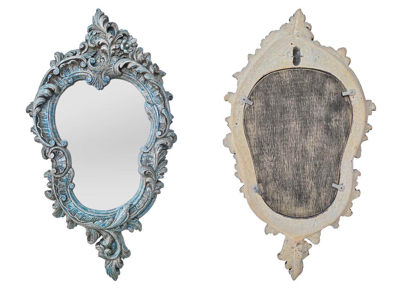 Antiker Spiegel im venezianischen Stil aus Terrakotta, versilbert und blau, um 1950 im Zustand „Gut“ im Angebot in Paris, FR
