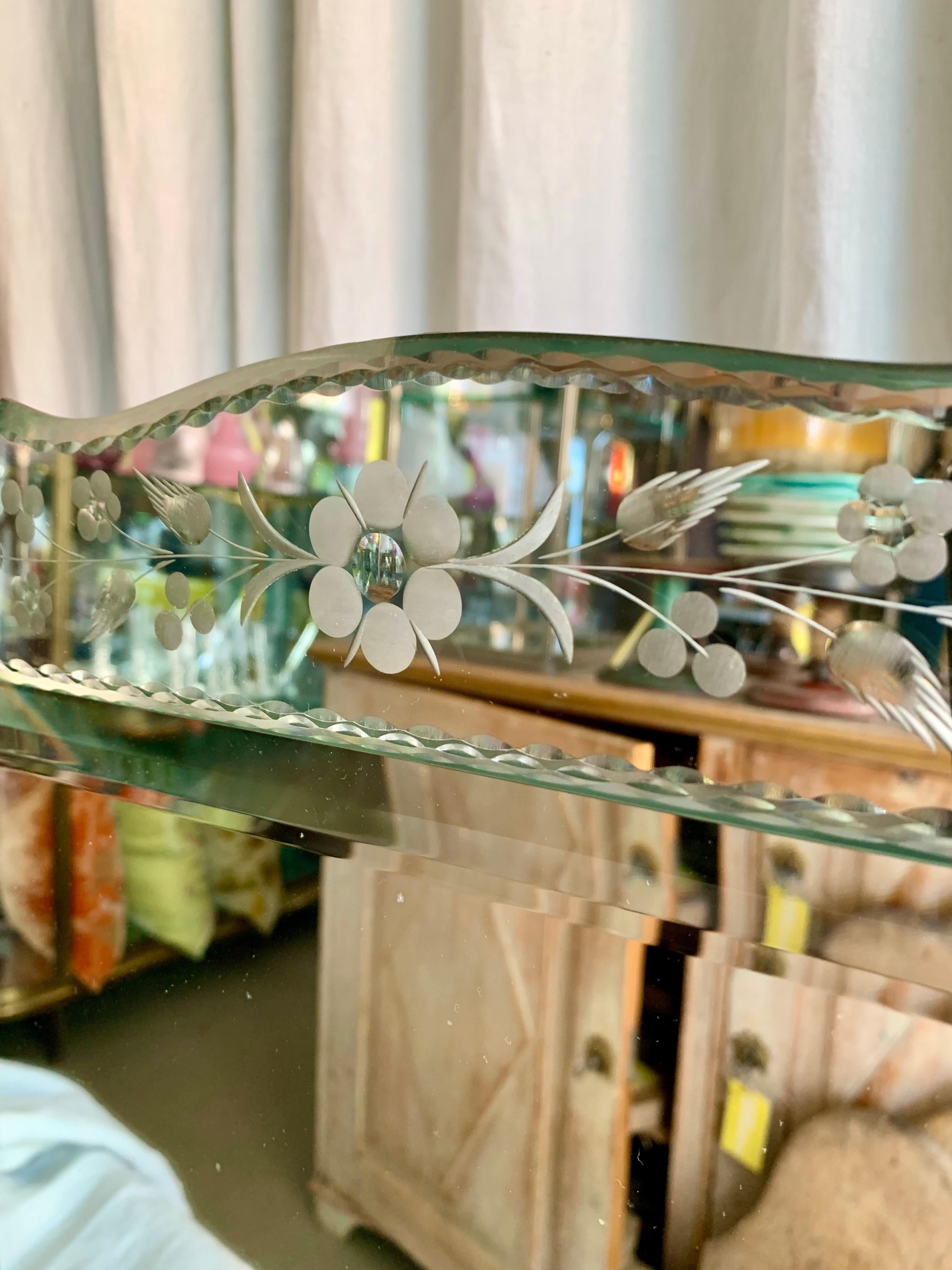 Antique Venetian Wall Mirror In Good Condition In Hellerup, DK