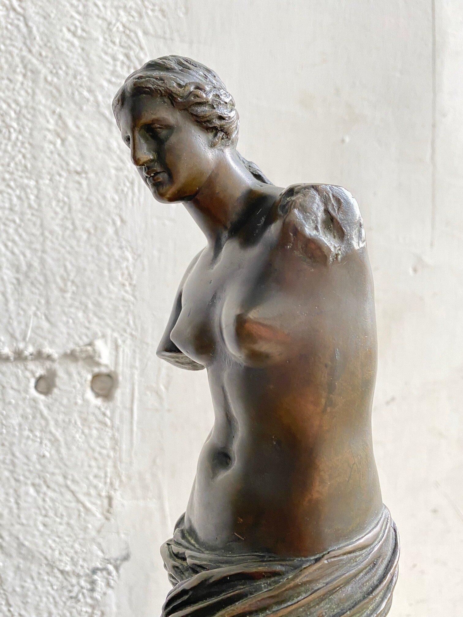 Antique Venus de Milo Grand Tour Bronze, circa Late 19th Century 4