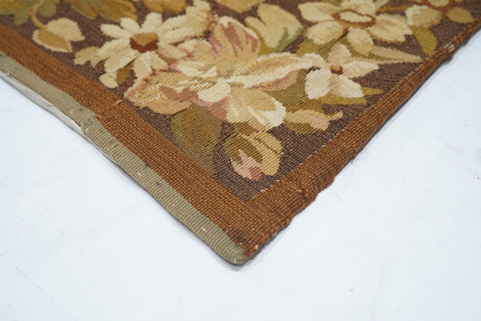 Antique Verdure French Tapestry Rug In Excellent Condition For Sale In New York, NY