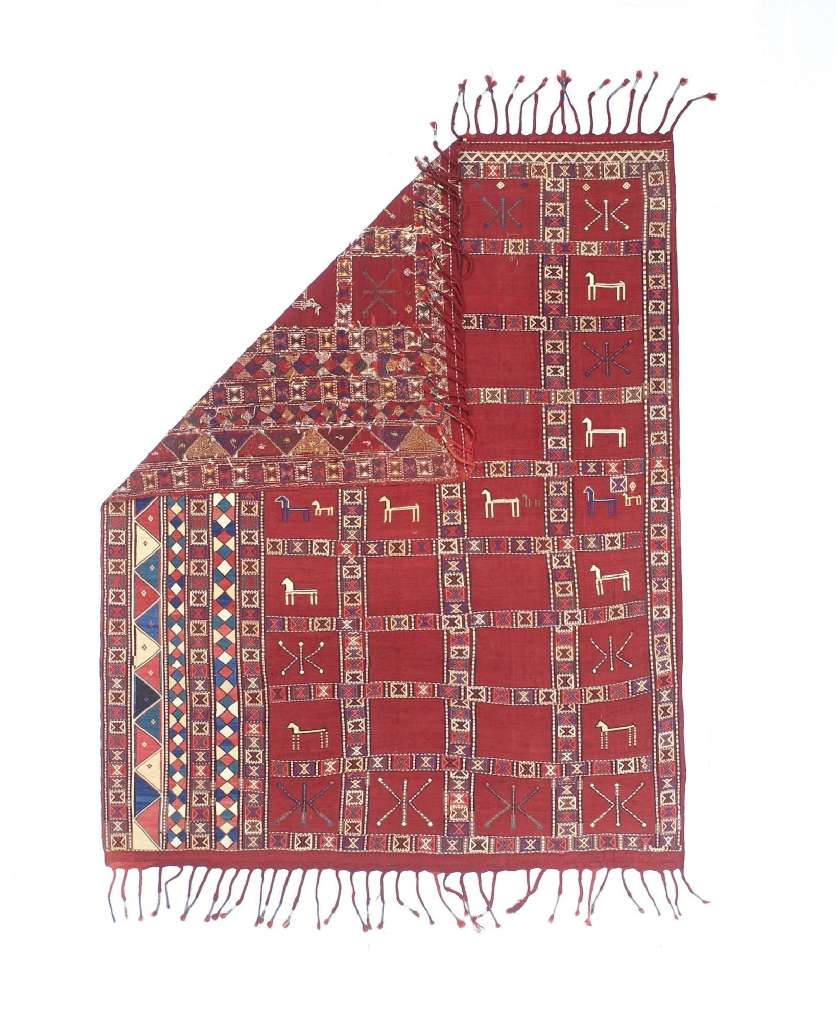 Antiker Verneh-Kilim-Teppich 5'7