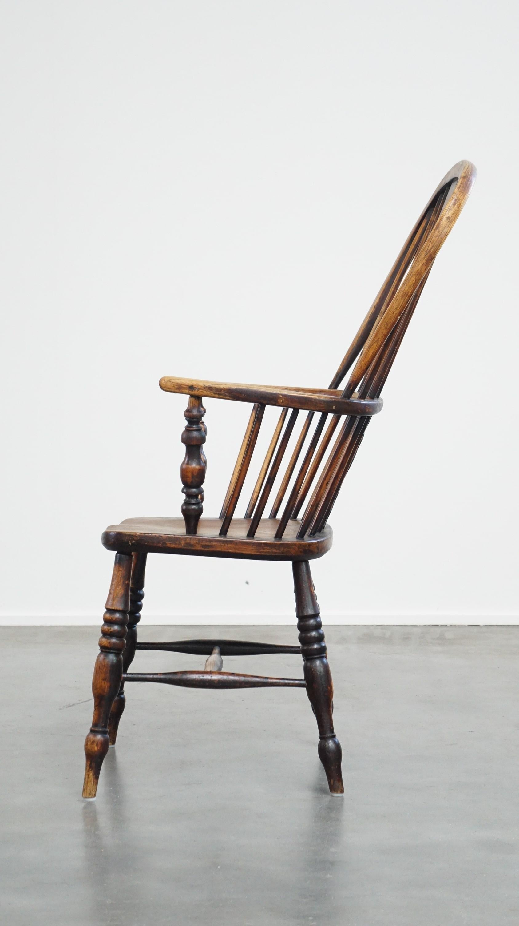 Ancienne et très belle chaise de salle à manger anglaise Windsor à dossier haut Bon état - En vente à Harderwijk, NL