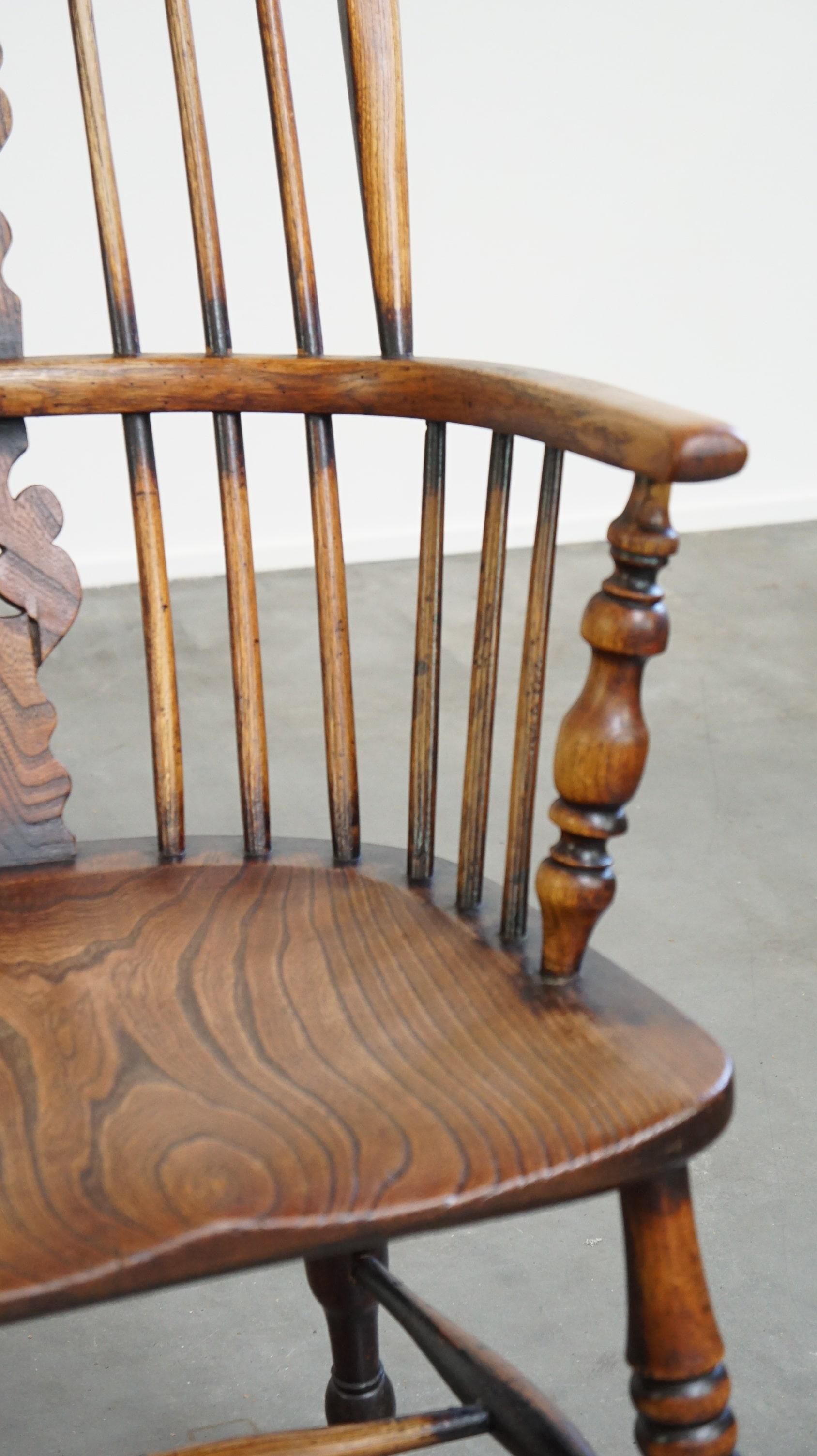 Ancienne et très belle chaise de salle à manger anglaise Windsor à dossier haut en vente 2