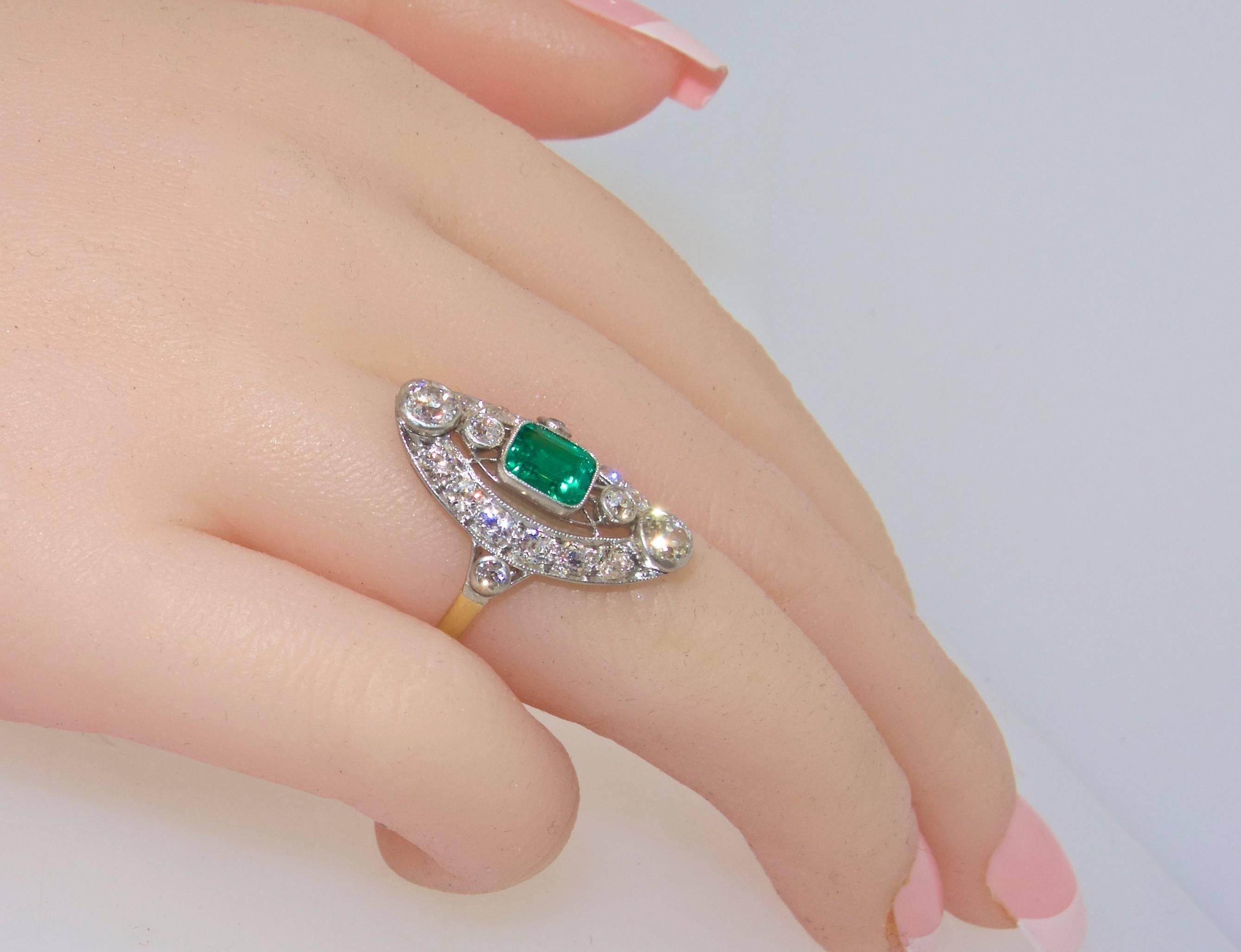Antique Very Fine Colombian Emerald and Diamond Ring 1