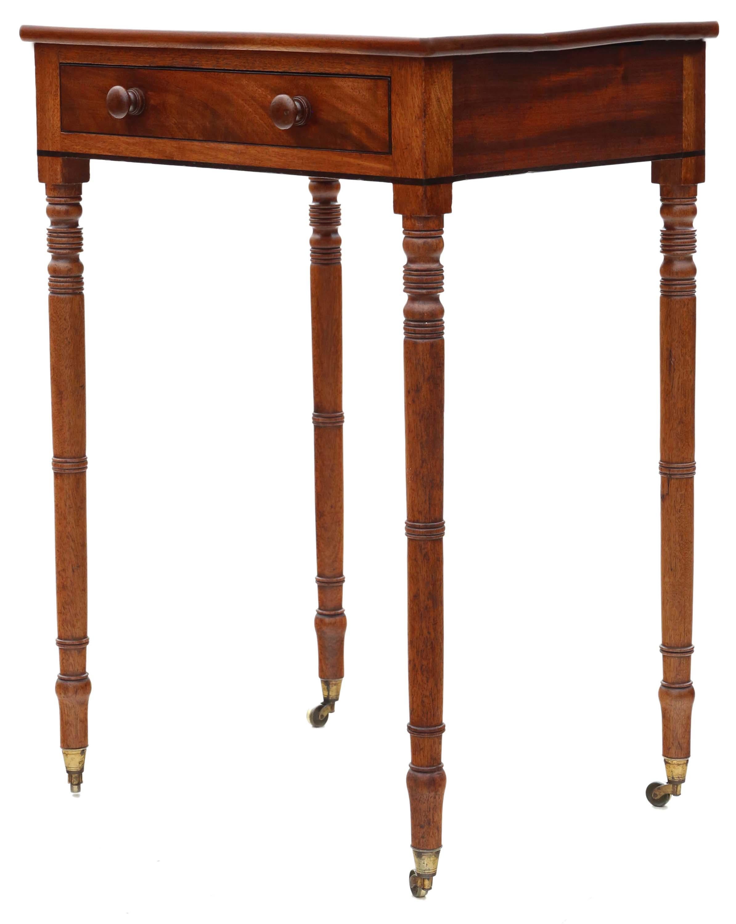 Mahogany Antique very fine quality small 19th Century mahogany writing side table desk For Sale