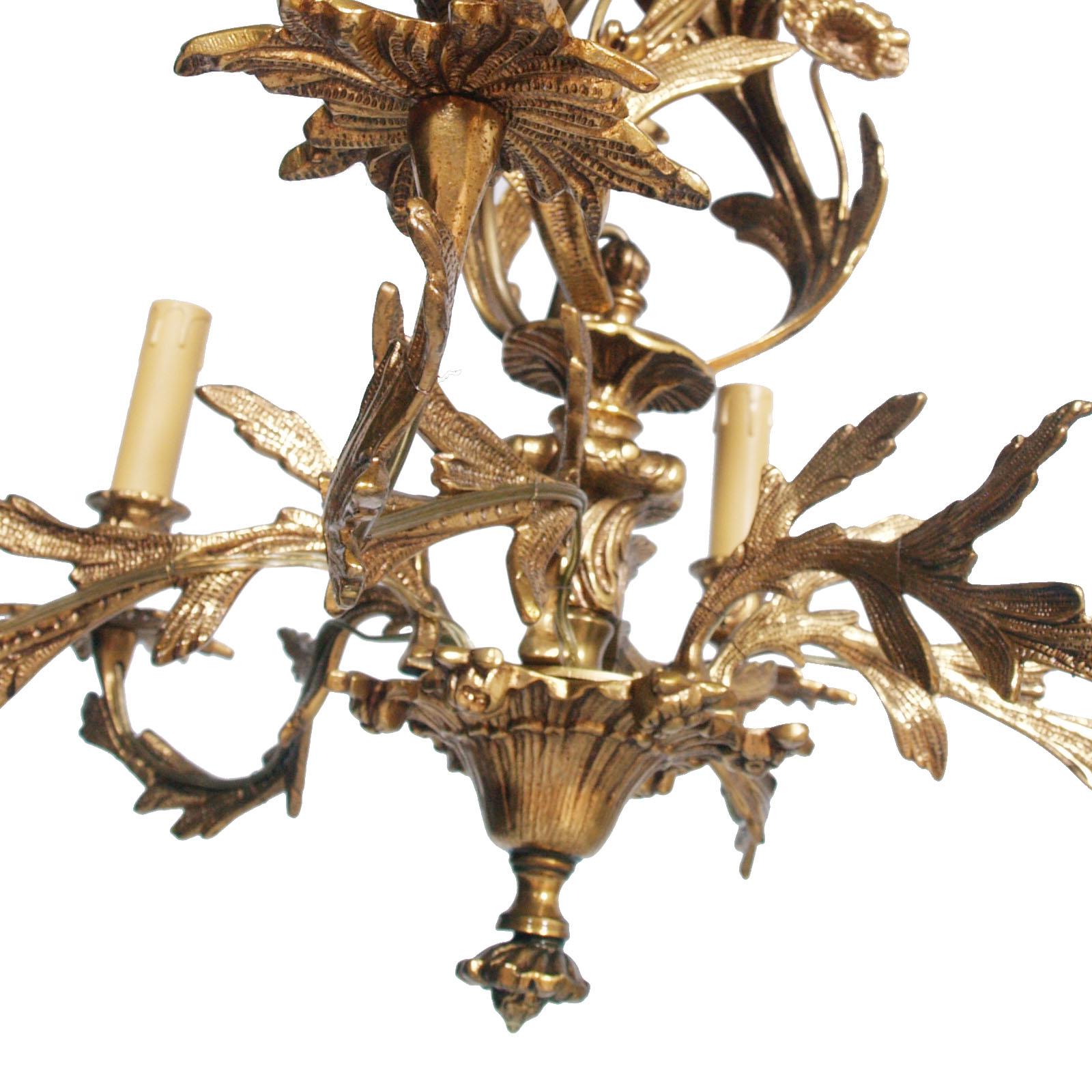 Antiker, sehr schwerer antiker Kronleuchter aus einem alten Kerzenständer, vergoldete Bronze, sechs Lichter im Angebot 6