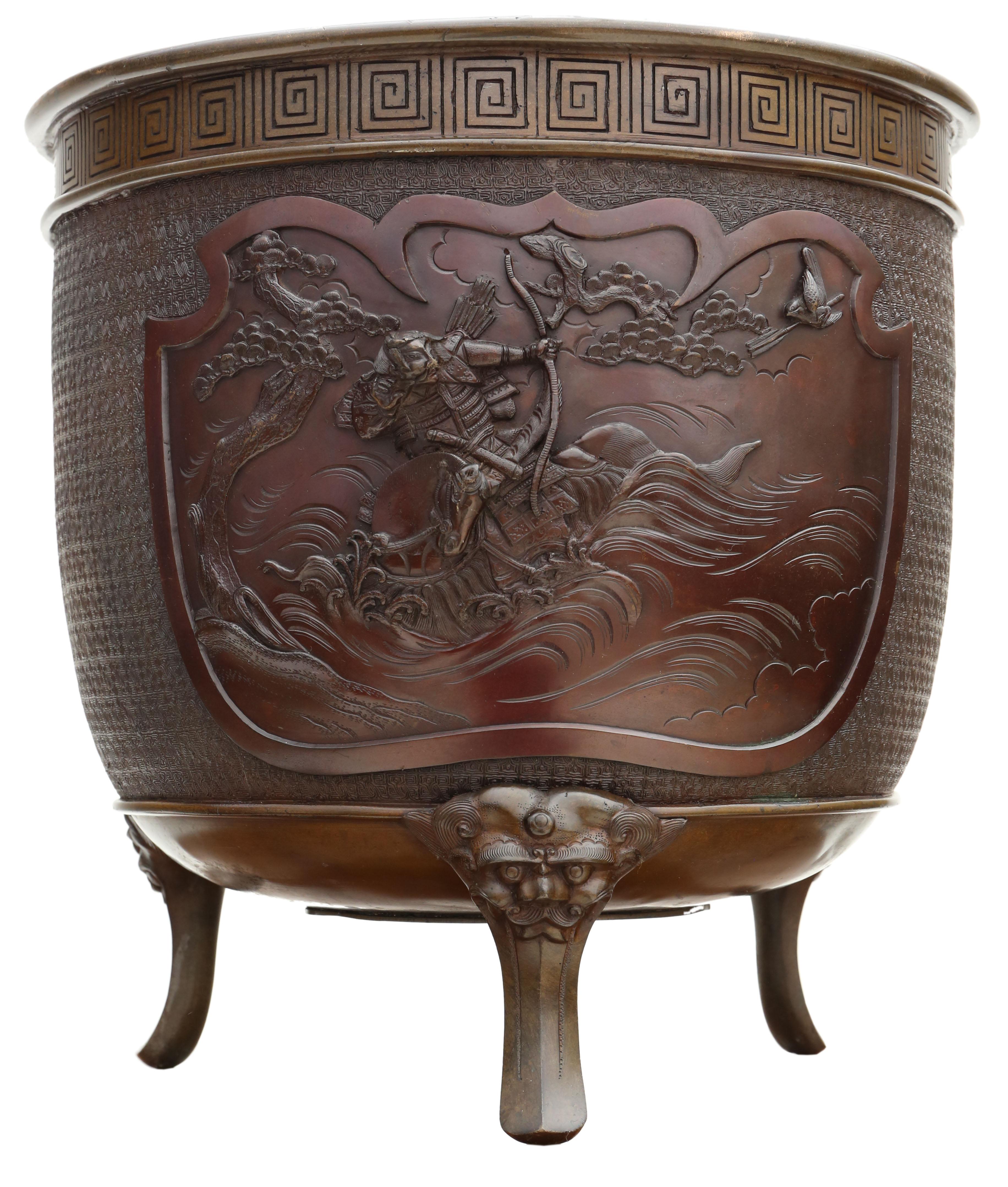 Antique Very Large Fine Quality Japanese Oriental Bronze Jardinière Planter  In Good Condition In Wisbech, Cambridgeshire