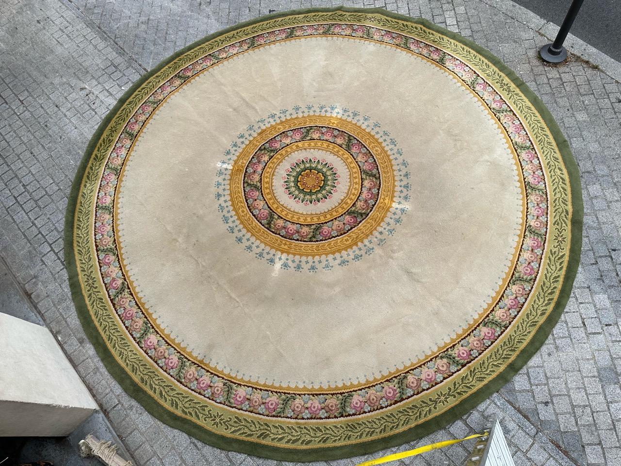Bobyrug's Antiker sehr großer französischer runder Savonnerie-Teppich  im Angebot 12