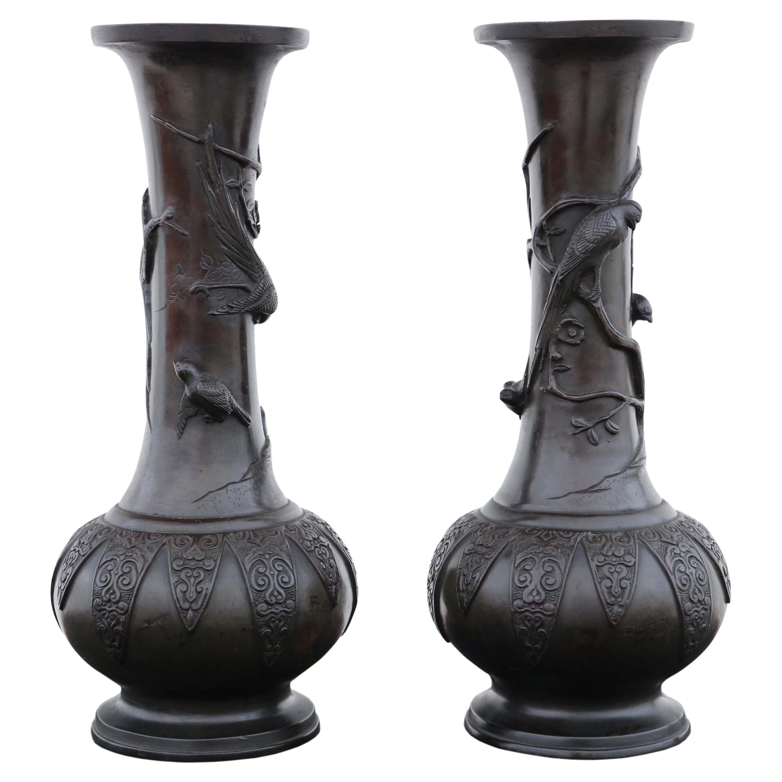 Antique Very Large Pair of Japanese Bronze Vases - 19th Century Meiji Period For Sale