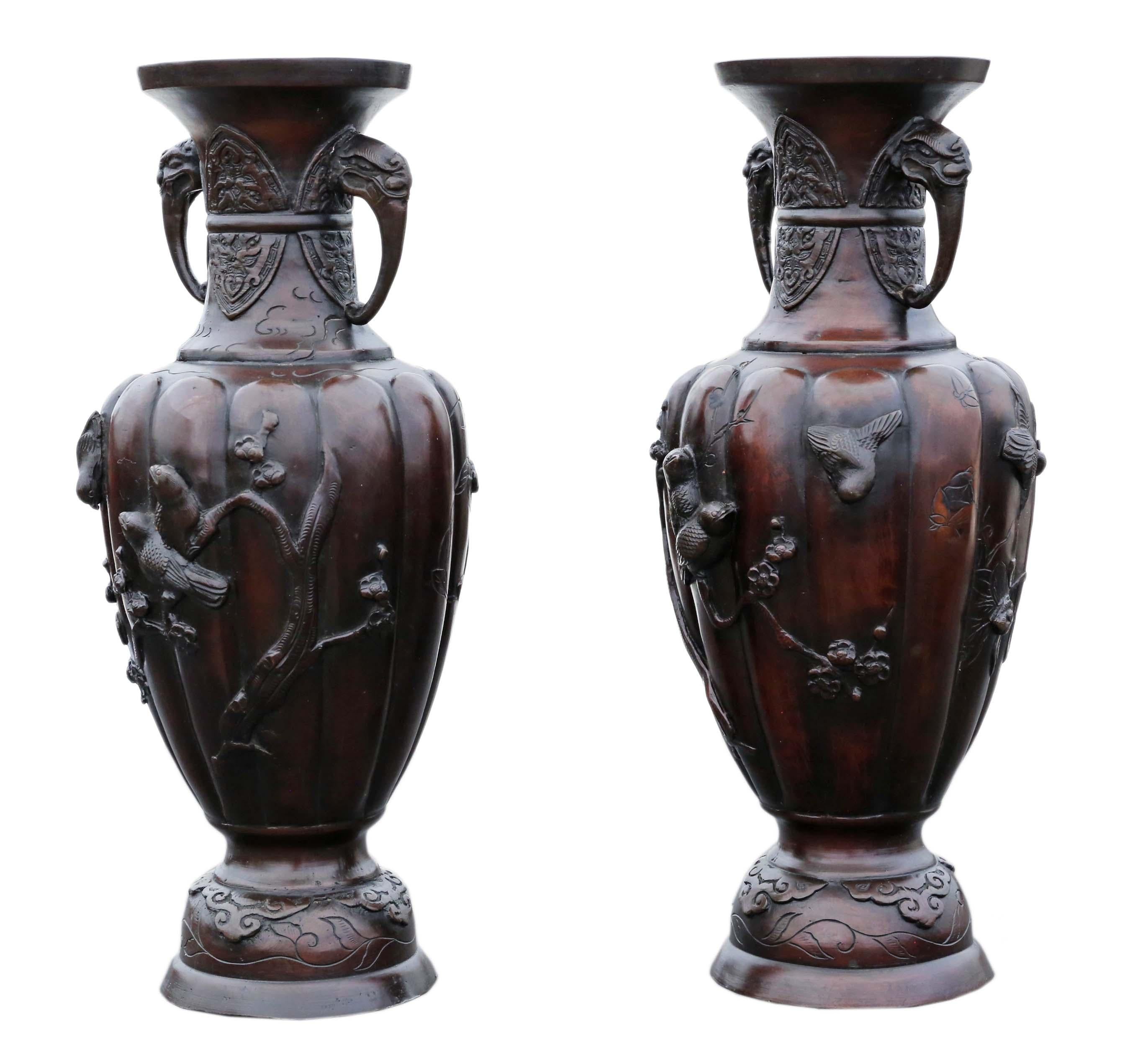 Antique Very Large Pair of Japanese Bronze Vases Meiji Period In Good Condition For Sale In Wisbech, Cambridgeshire