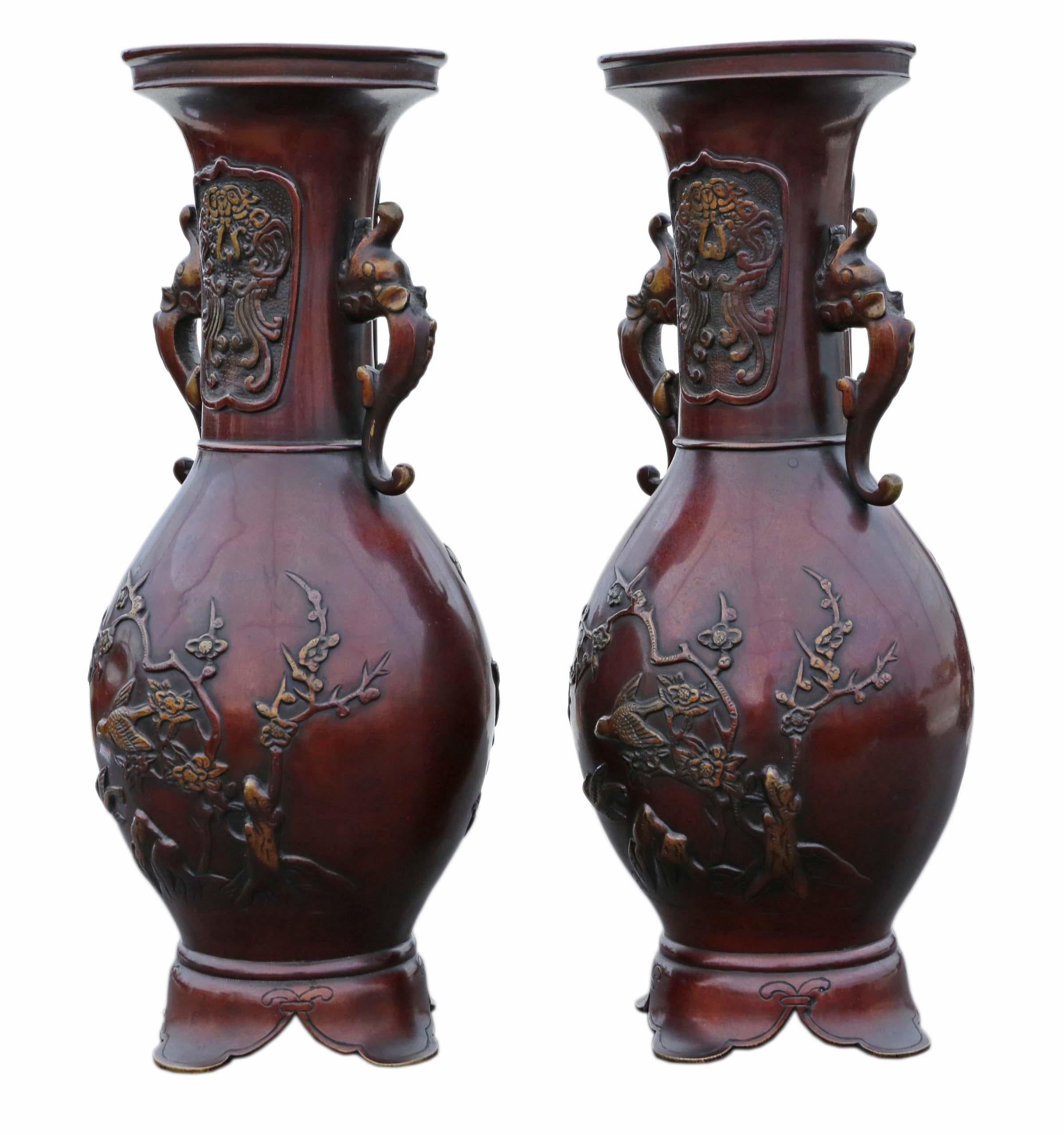 Antique Very Large Pair of Japanese Bronze Vases Meiji Period In Good Condition For Sale In Wisbech, Cambridgeshire