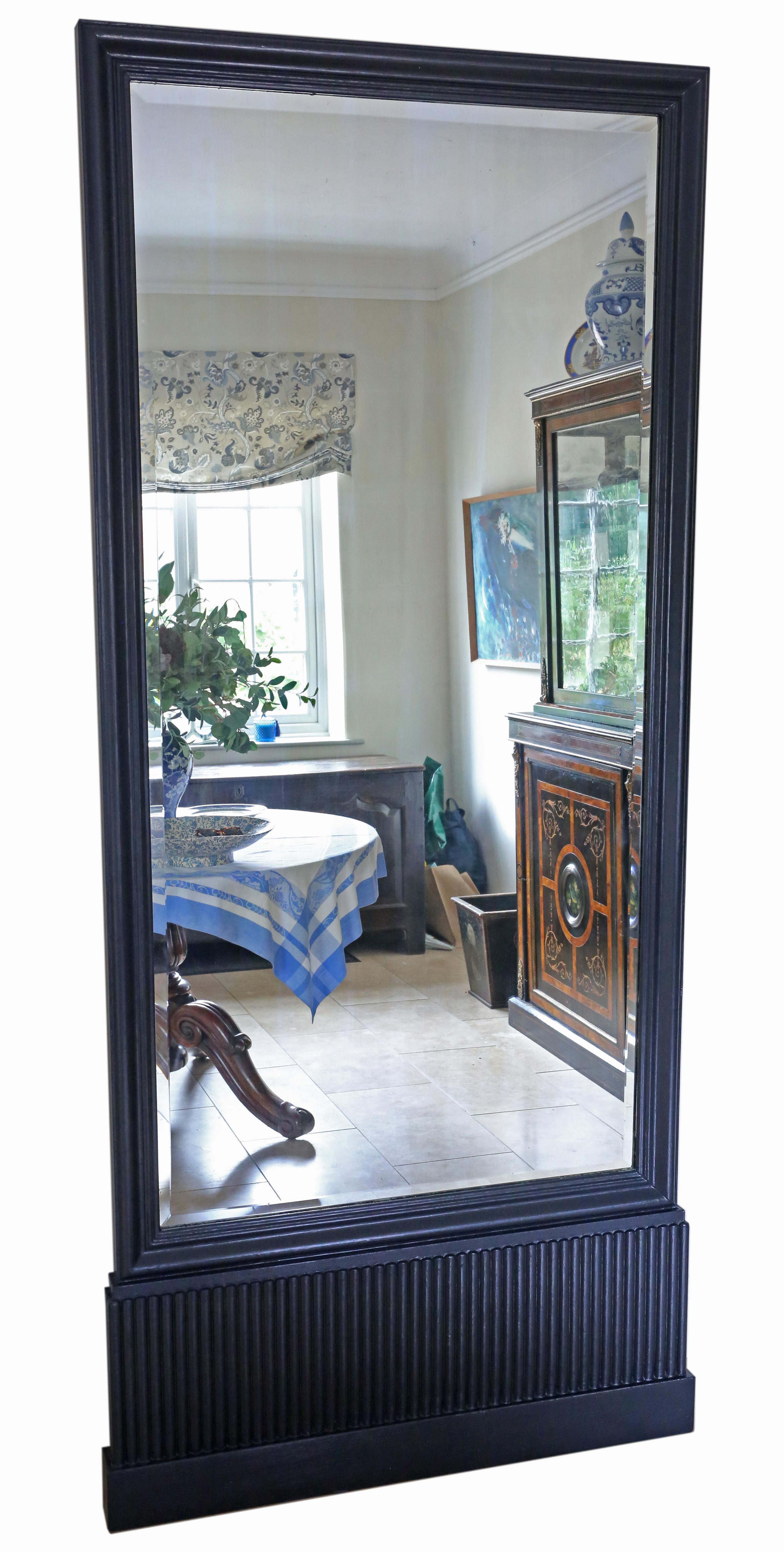 Antique very large quality painted (Farrow and Ball Off Black) floor wall full height dressing mirror C1920.

An impressive and very rare find, that would look amazing in the right location. No loose joints or woodworm.

The original mirrored glass