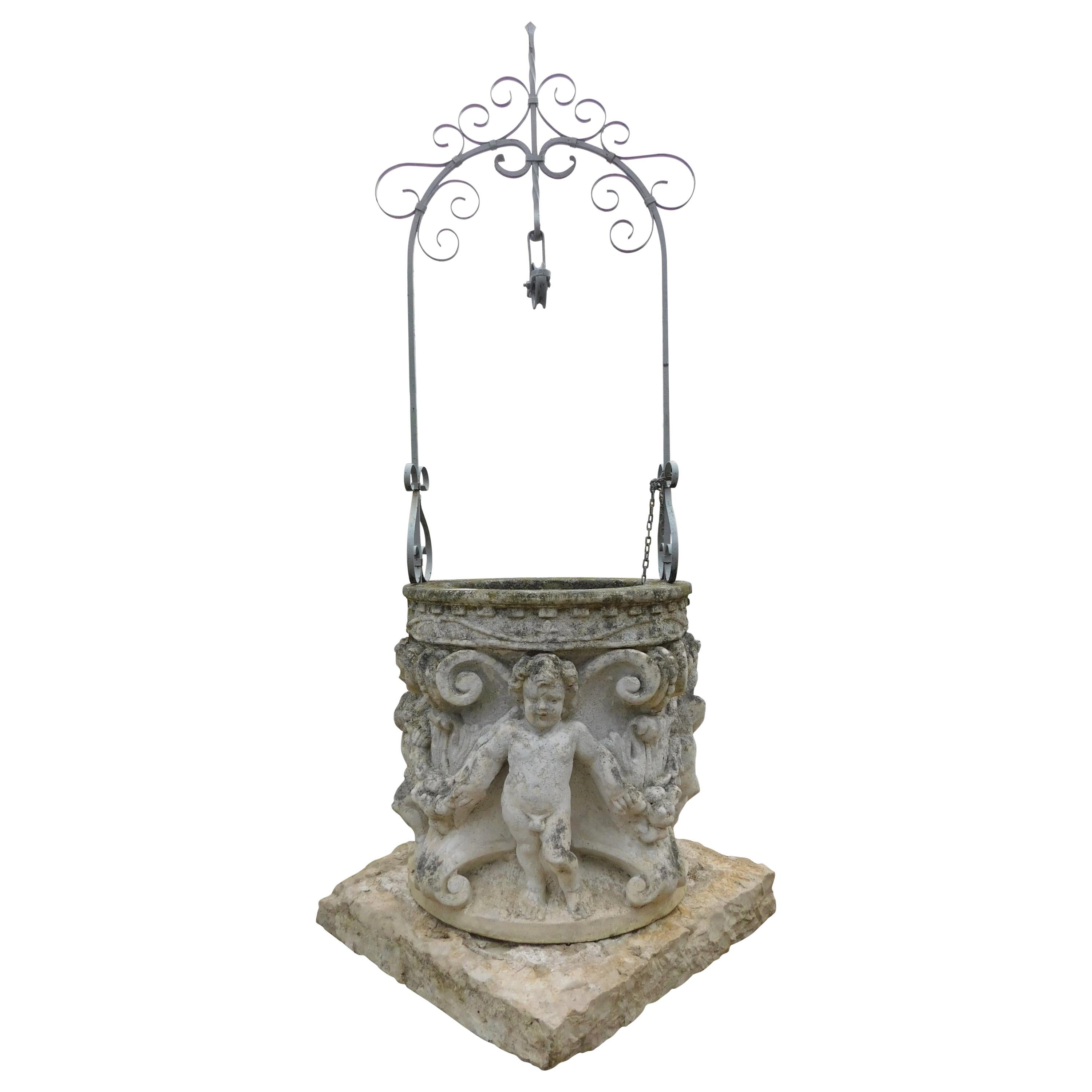 Antique Vicenza Stone Well with Sculptures of Cherubs and Festoons, 19th Century