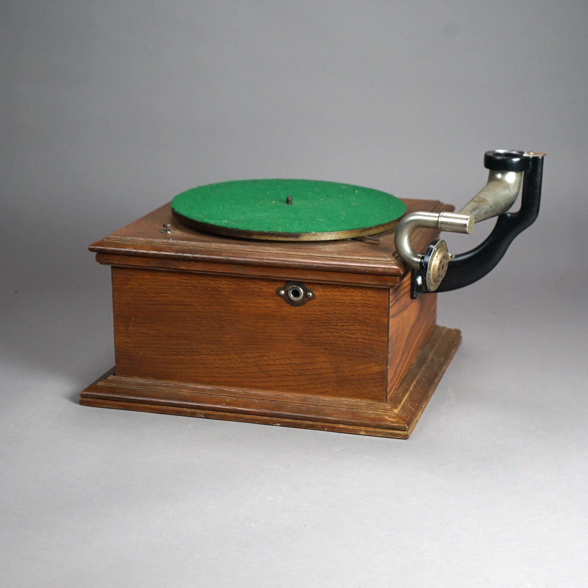 American Antique Victor Oak Phonograph Circa 1900
