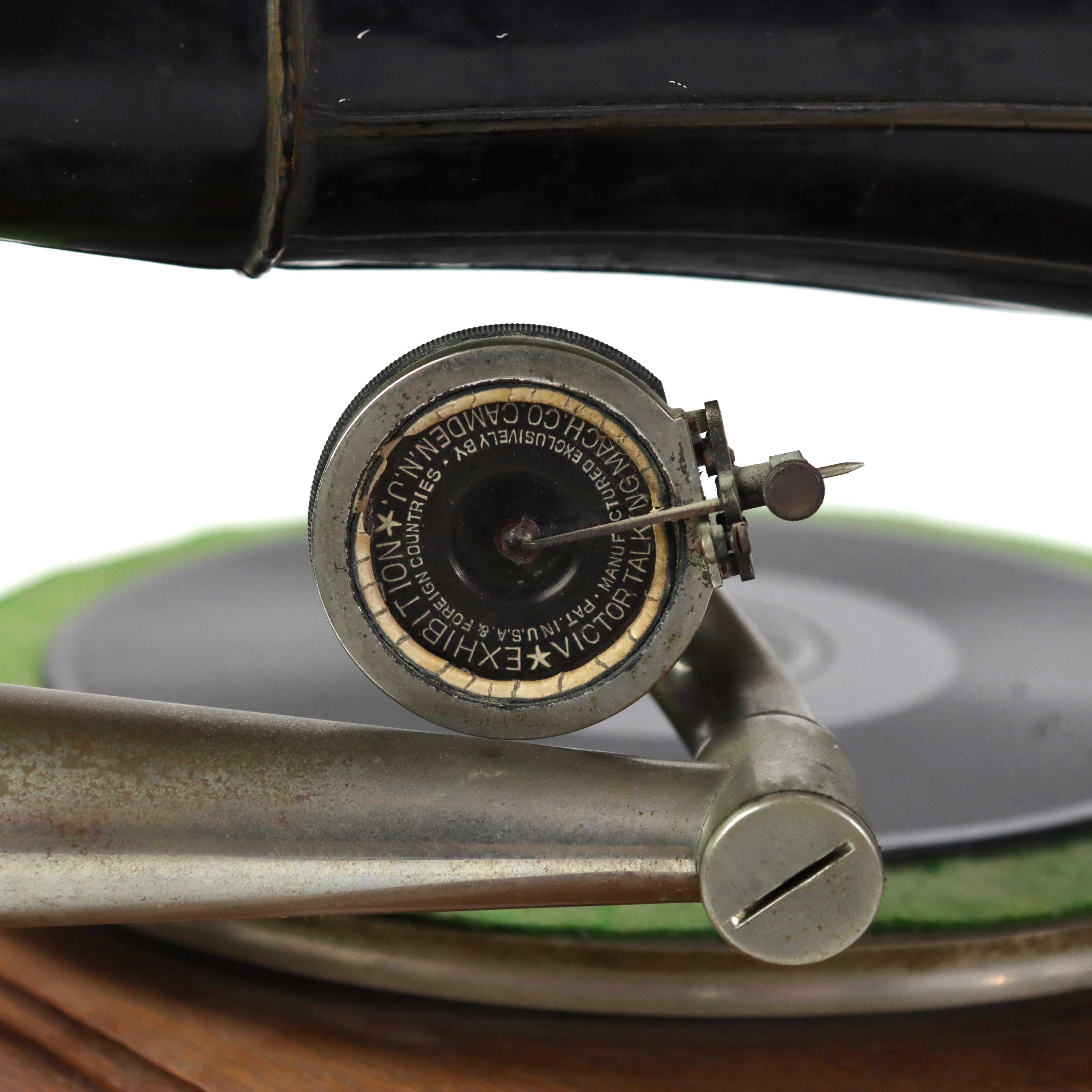 Antique Victor V Victrola Oak Disk Player & Horn C1910 For Sale 6