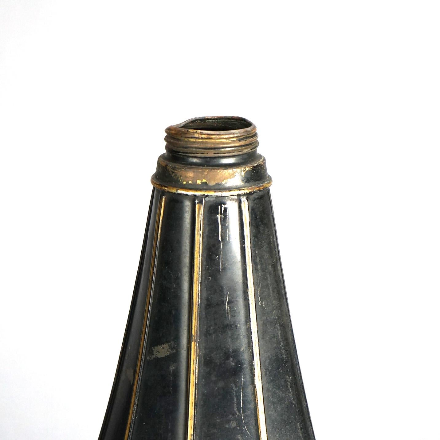 Ancienne corne de phonographe Victrola ébonisée et dorée Circa 1910 en vente 1