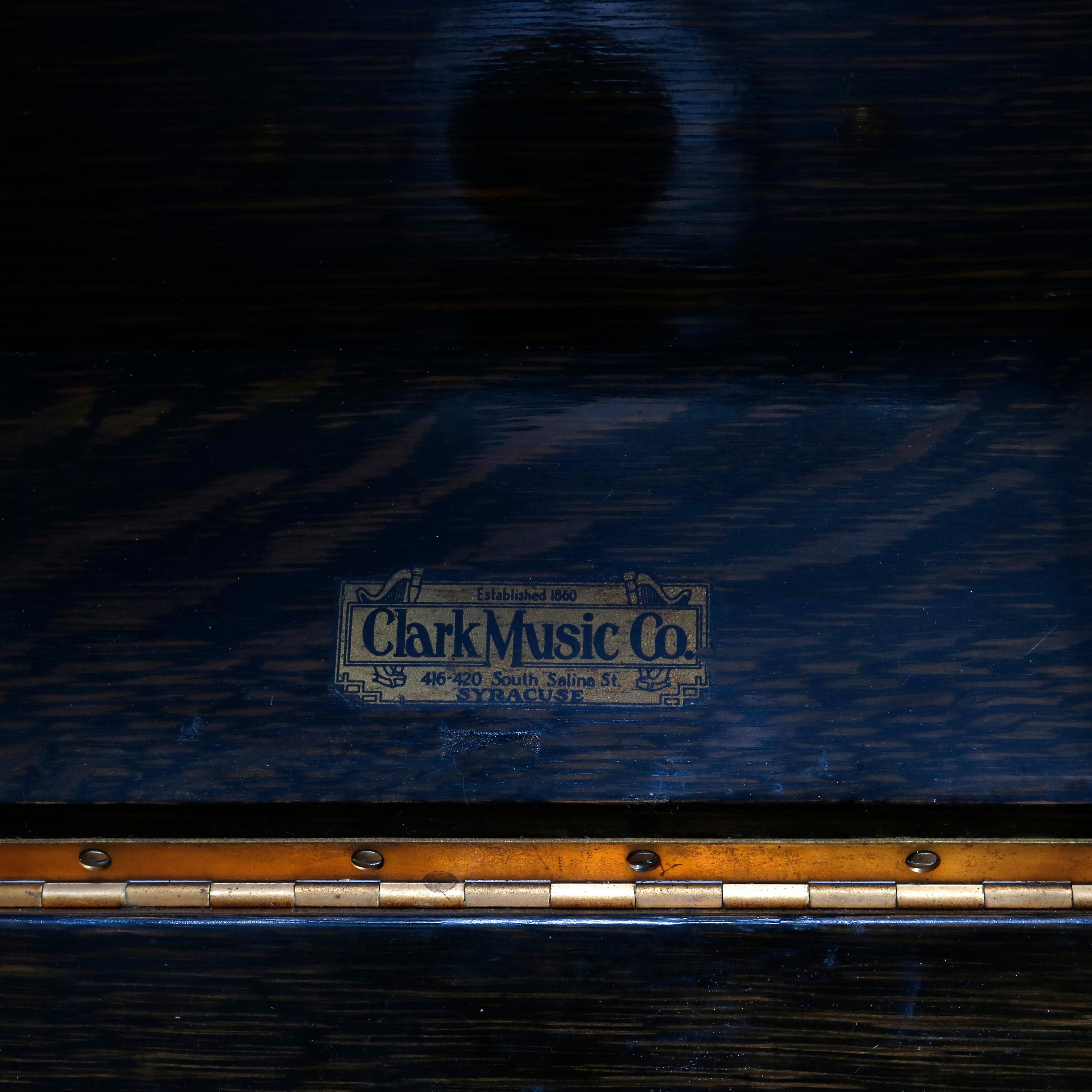 Antique Victor Victrola Louis XVI Style Oak Phonograph Case by Clark, circa 1910 3