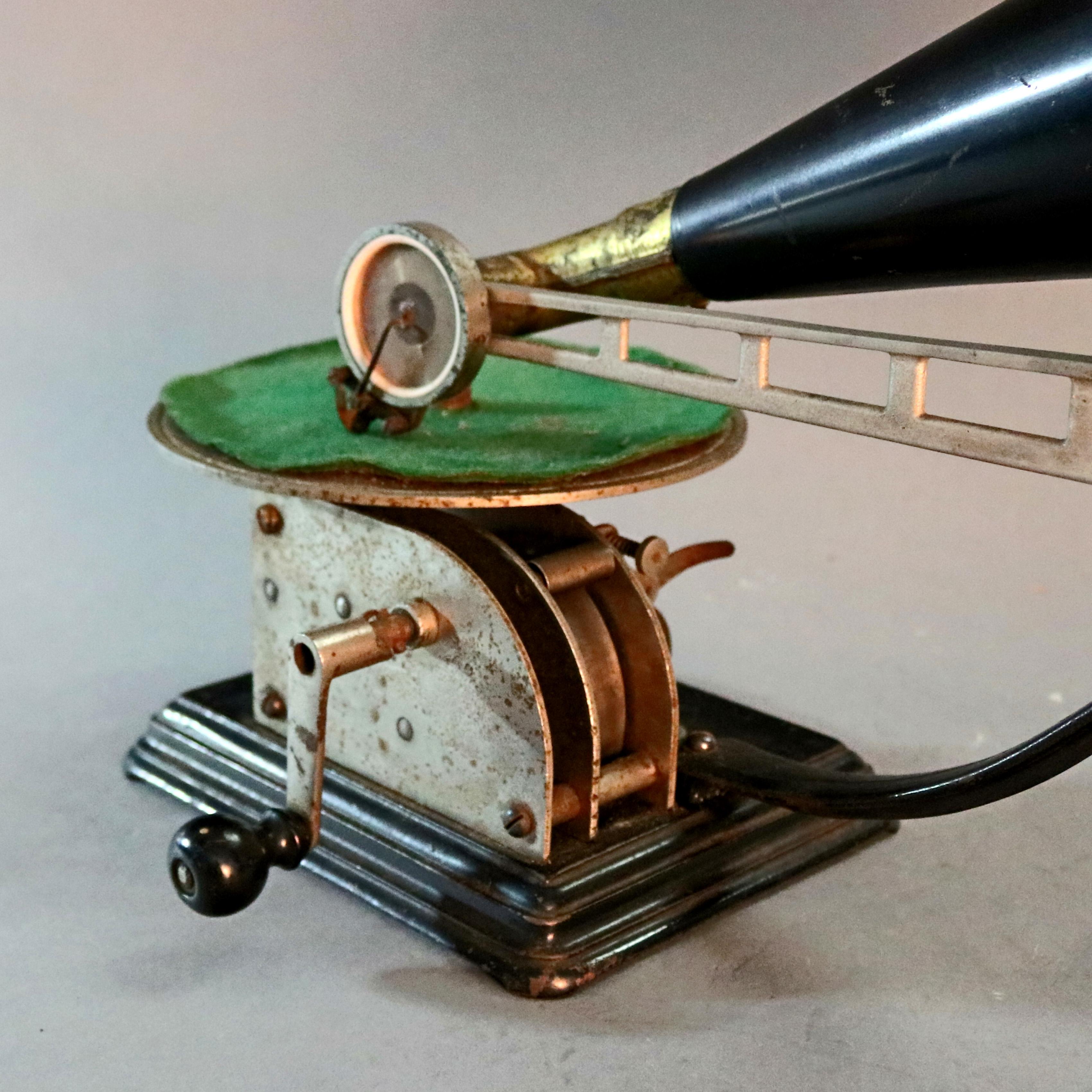 An antique Victor Victrola School clockwork phonograph music machine includes crank and horn, circa 1890.

***DELIVERY NOTICE – Due to COVID-19 we are employing NO-CONTACT PRACTICES in the transfer of purchased items.  Additionally, for those who
