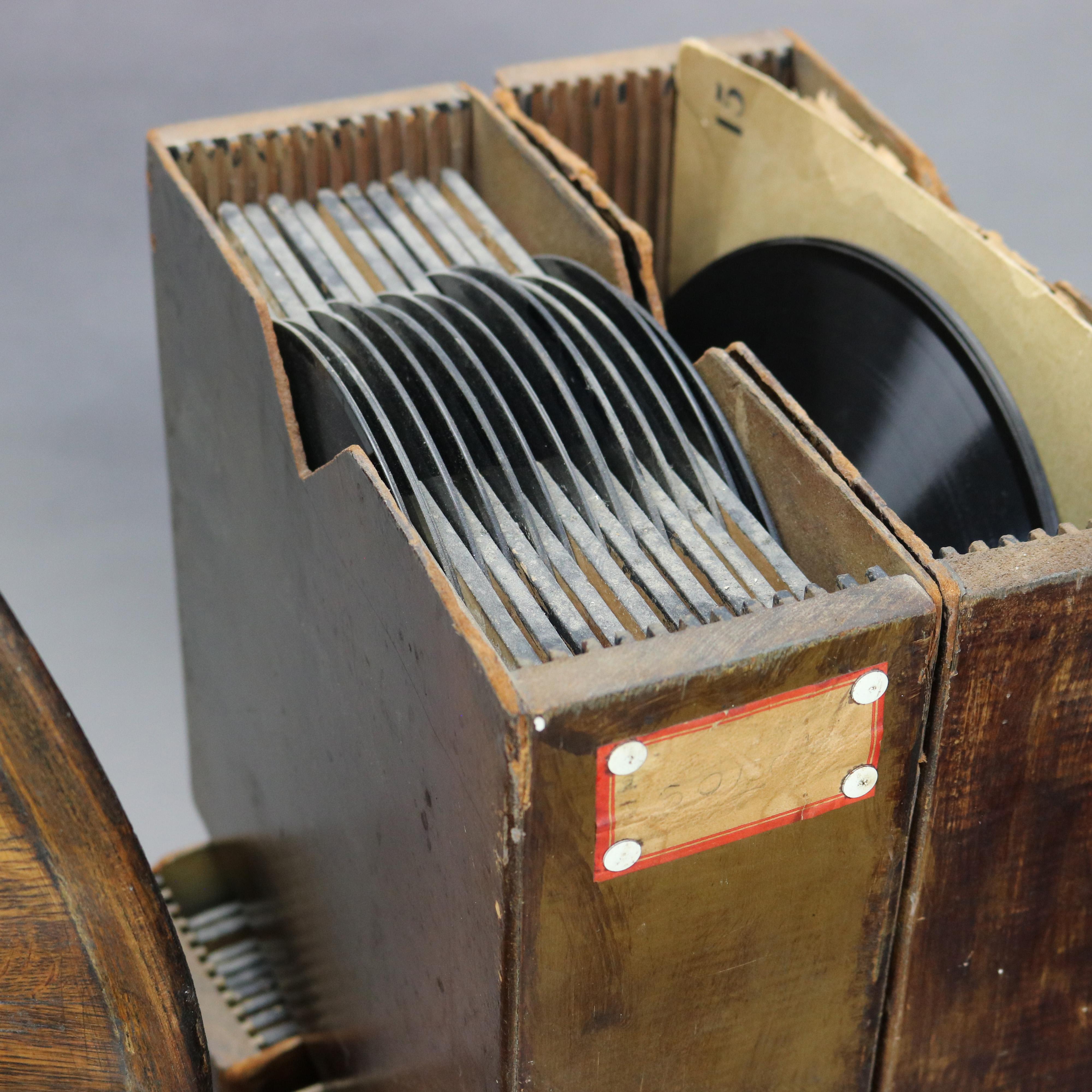 Antiker Victor Victrola V Oak Phonograph mit Oak Horn & Vinylplatten C1910 8