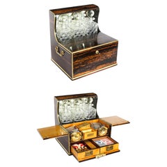 Antico Victoran Coromandel tre decanter di cristallo Tantalus & Games XIX secolo