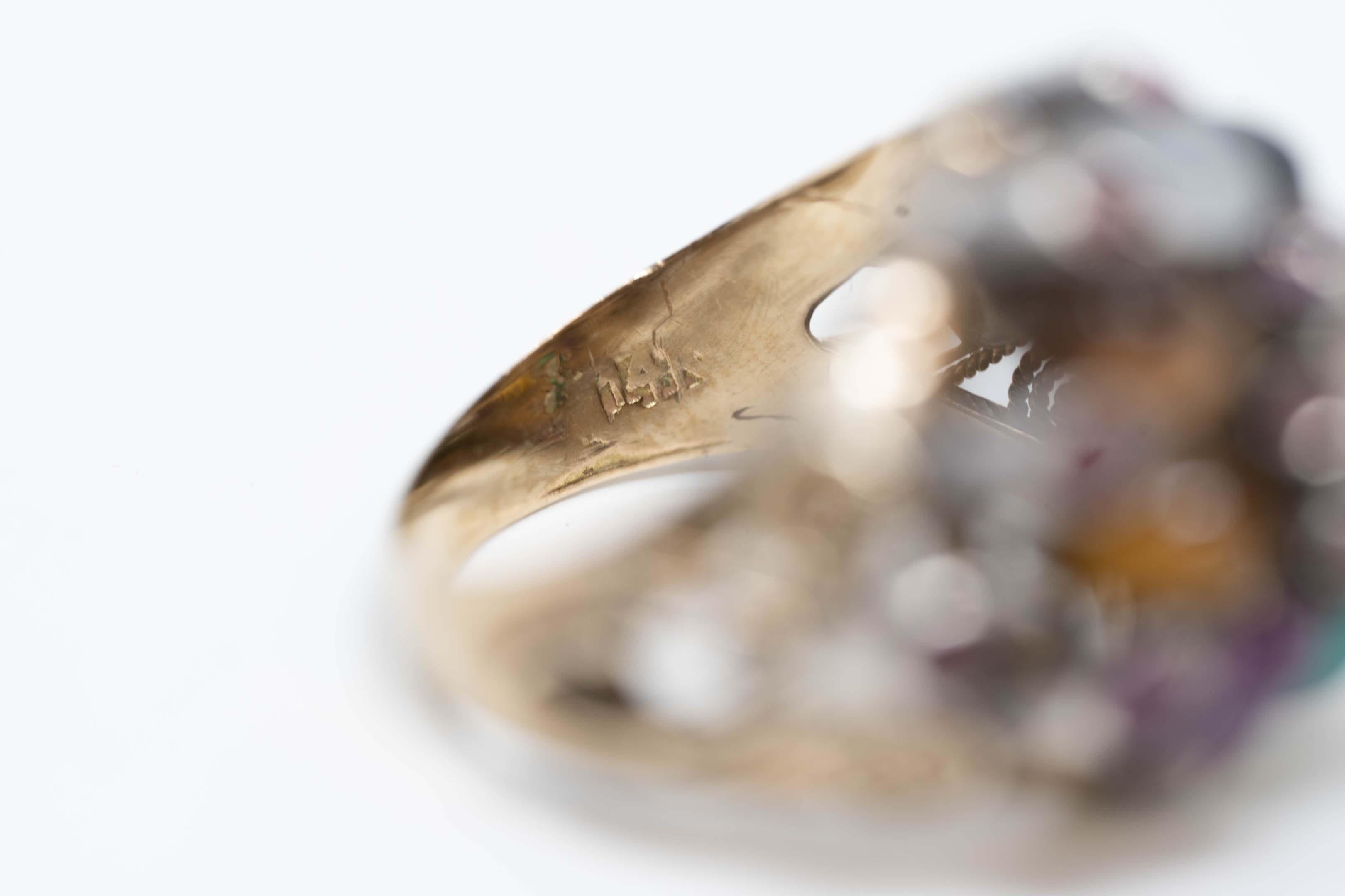 Antiker Ring aus 14 Karat Gold mit Rubin, Saphir und Turmalin aus der viktorianischen Ära im Zustand „Gut“ im Angebot in Montreal, QC
