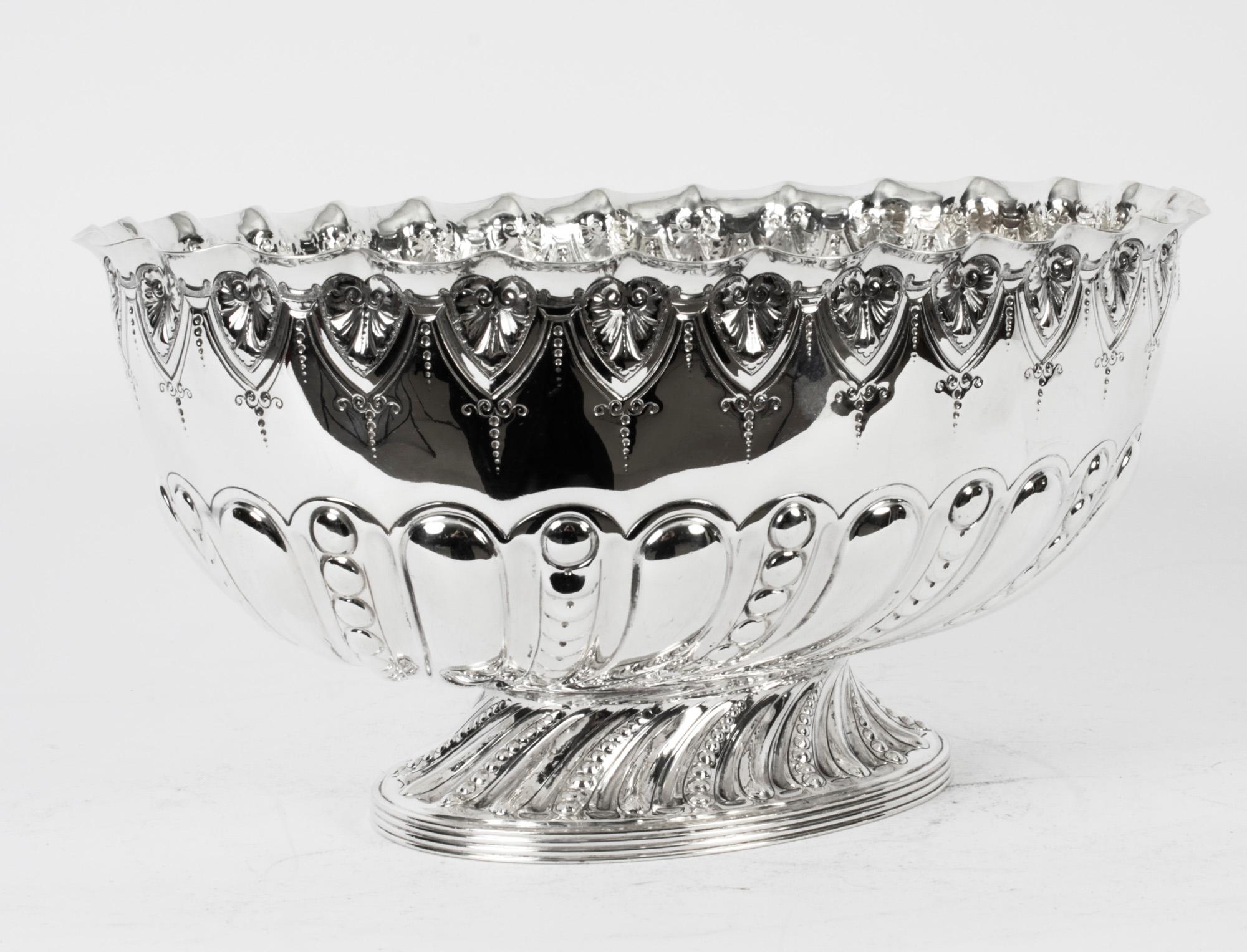 Antique Victoria Silver Plated Punch Bowl Fenton Brothers Sheffield, 19th C 3