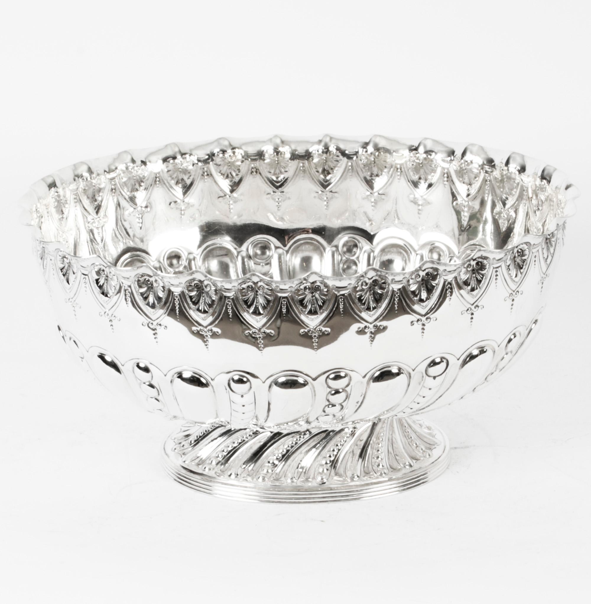 This is a gorgeous antique Victorian silver plated punch bowl bearing the makers mark of the renowned silversmiths Fenton Brothers of Sheffield, England, Circa 1890 in date.
 
This exquisite punch bowl has beautiful and incredibly detailed