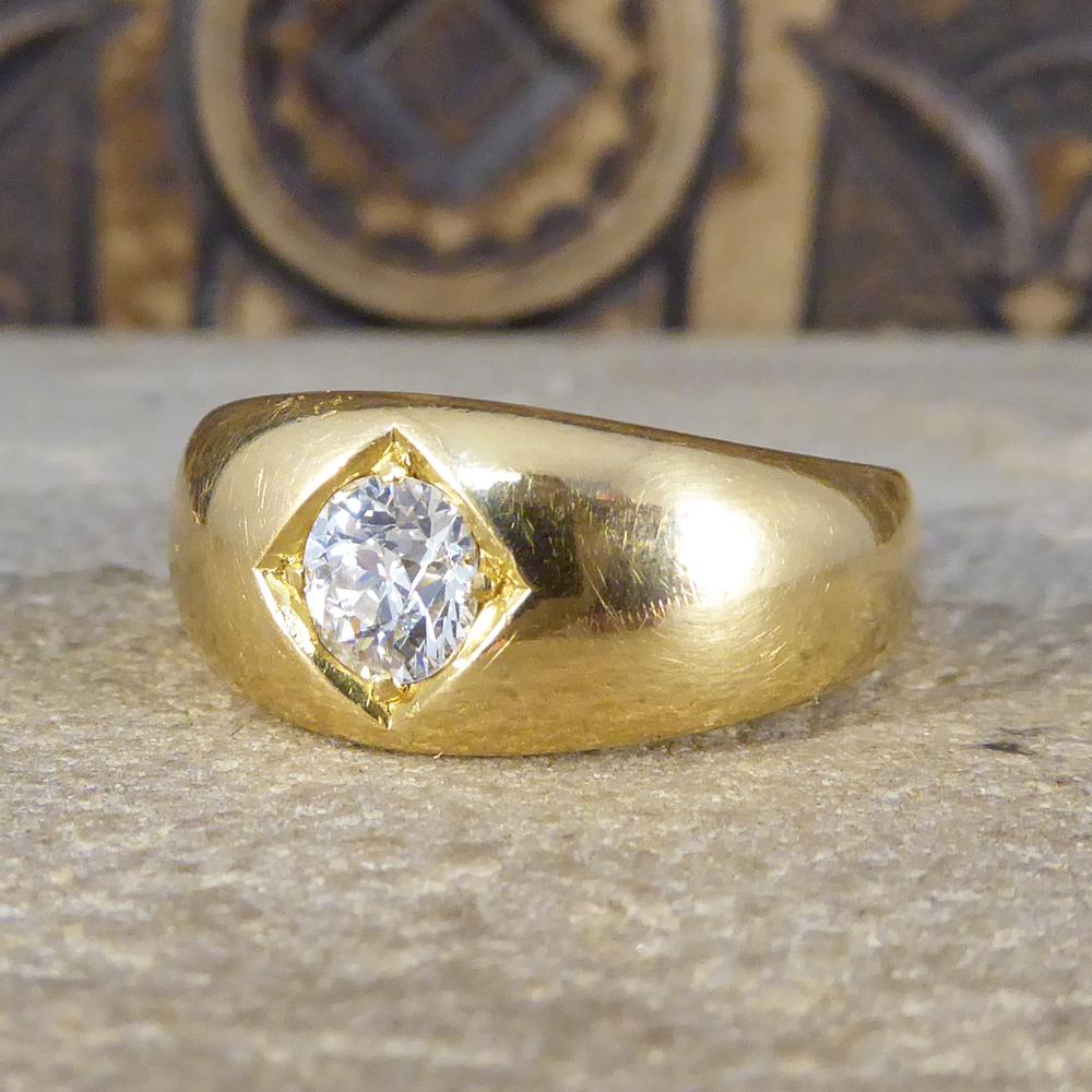 Antique Victorian 0.50 Carat Diamond Gypsy Set Ring in 18 Carat Yellow Gold In Good Condition In Yorkshire, West Yorkshire
