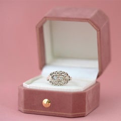 Antique Victorian 0.70 Carat Diamond 14 Carat Gold Ring