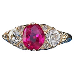 Bague victorienne ancienne en or 10/18 carats, sertie d'un rubis de Birmanie et de deux diamants « Old Euro » – AGL