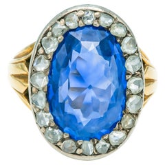 Ancienne bague victorienne en saphir taille ovale de 10,00 carats avec diamants