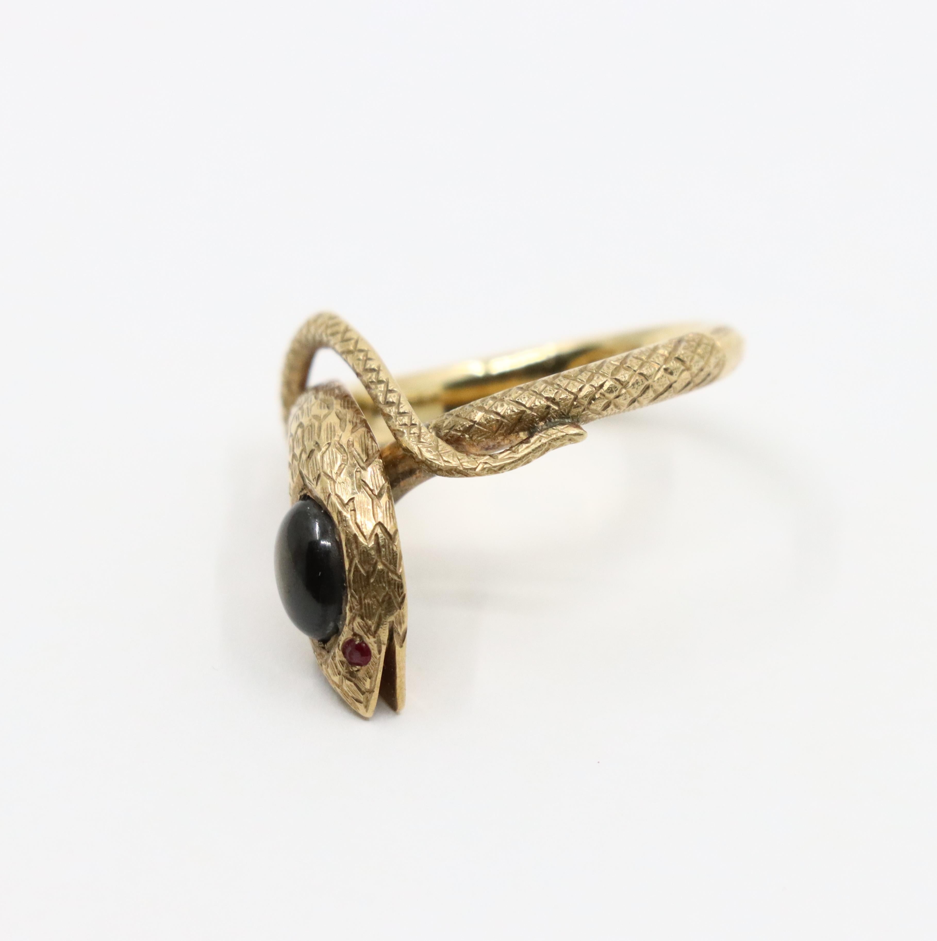 Antique Victorian 10K Gold Star Sapphire Snake Ring For Sale 1