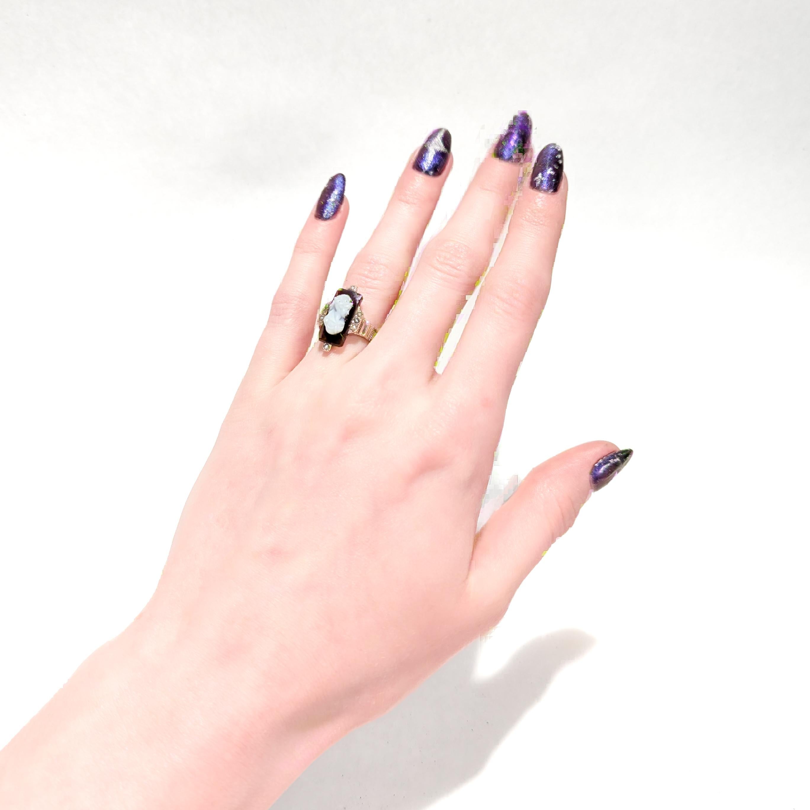 Antique Victorian 10K Rose Gold & Carved Agate Cameo Ring For Sale 6