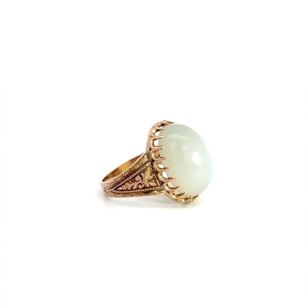 Antique Victorian 10k Rosy Yellow Gold Oval Cabochon Moonstone Engraved Ring For Sale 1