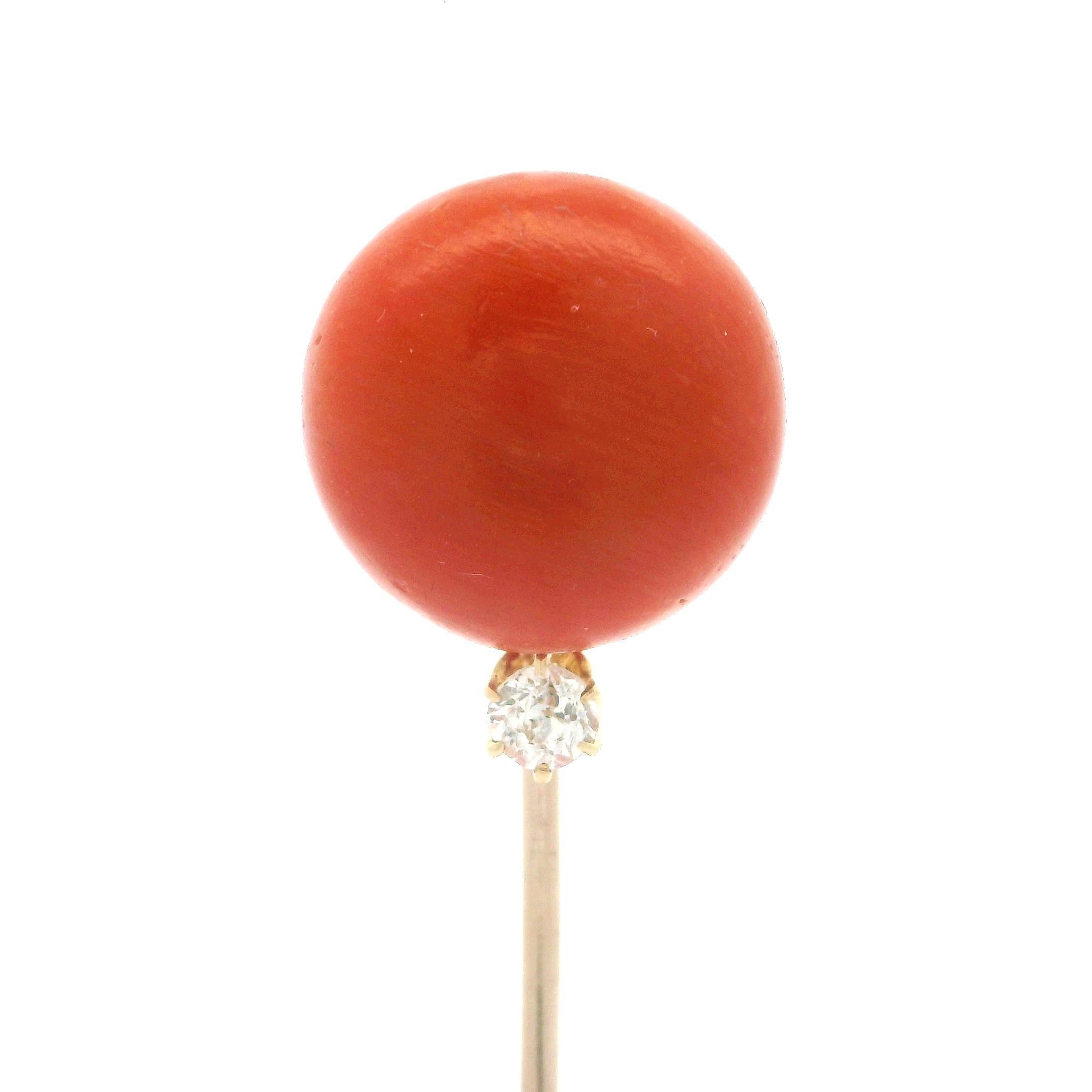 Antique Victorian 10k Yellow Gold 14.3mm Coral Button & Diamond Stick Pin In Excellent Condition For Sale In Montclair, NJ