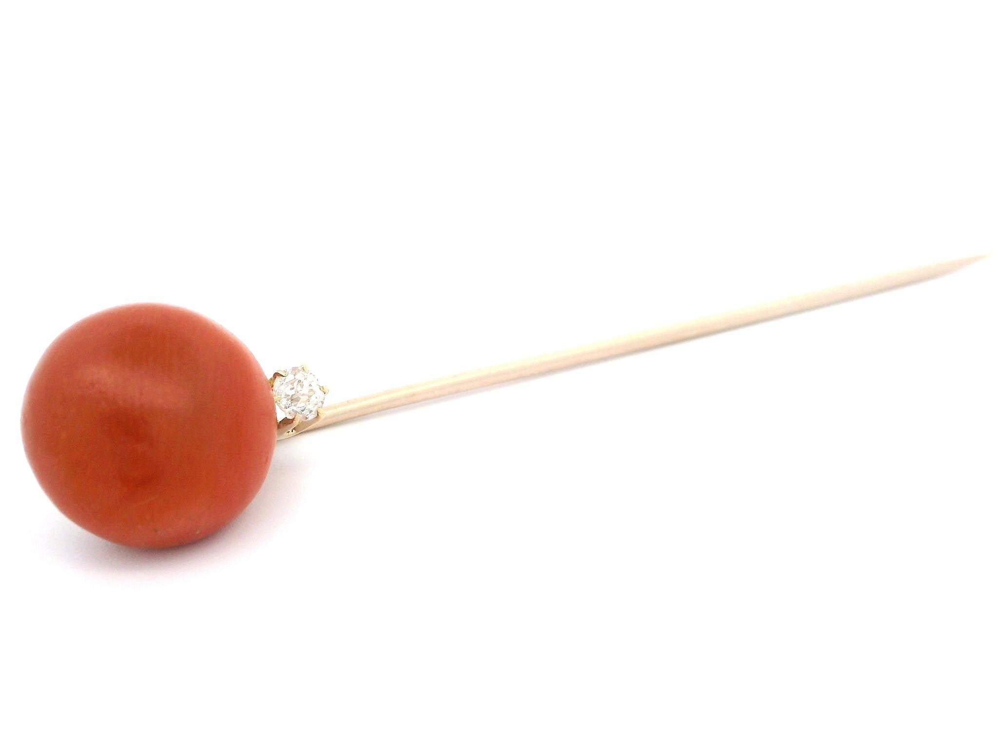 Antique Victorian 10k Yellow Gold 14.3mm Coral Button & Diamond Stick Pin For Sale 3