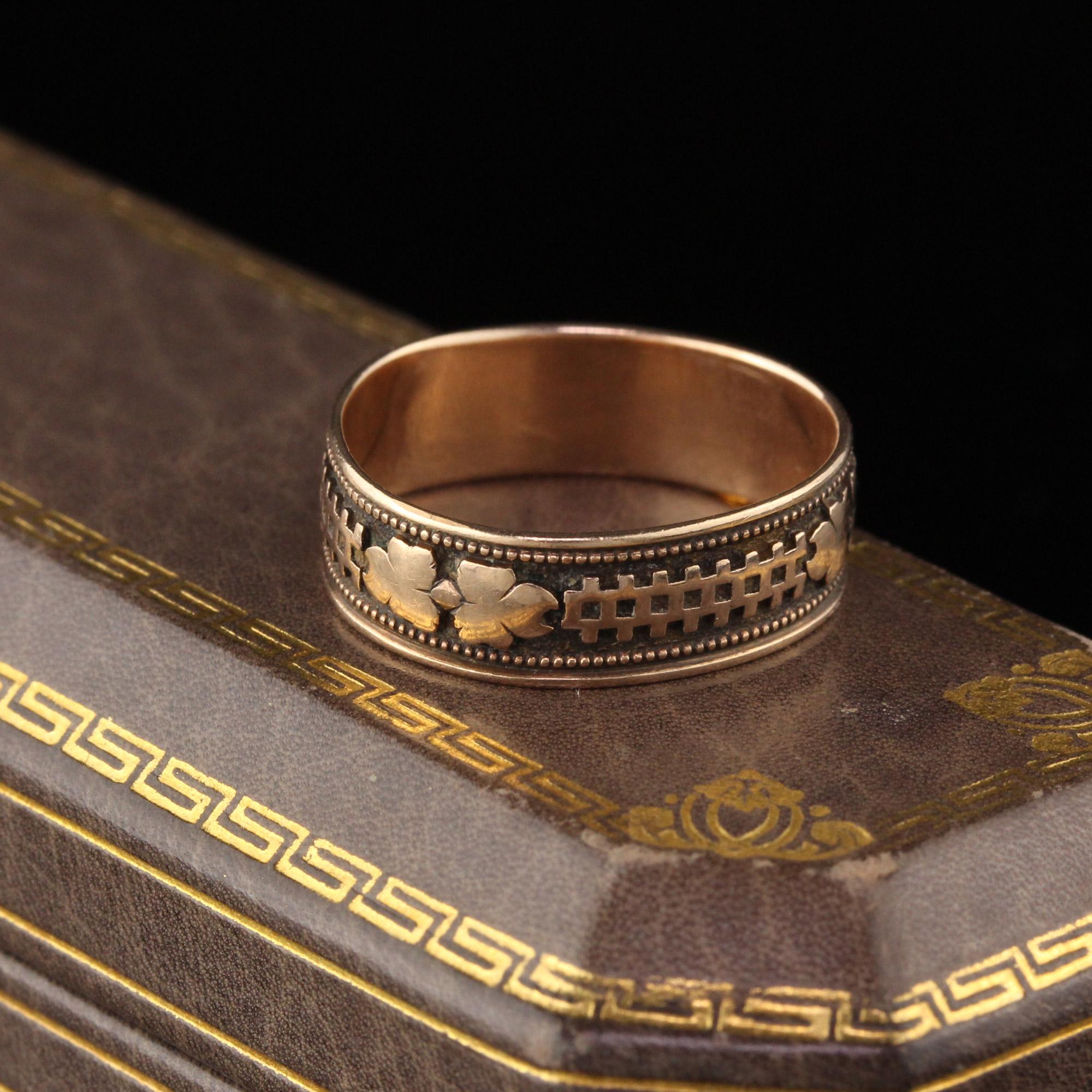This is a Victorian Yellow Gold Wedding Band with engravings going all the way around. In excellent condition!

#R0327

Metal: 10K Yellow Gold

Weight: 2 Grams

Ring Size: 6 3/4

*Unfortunately this ring cannot be sized.

Measurements: 5.95 mm