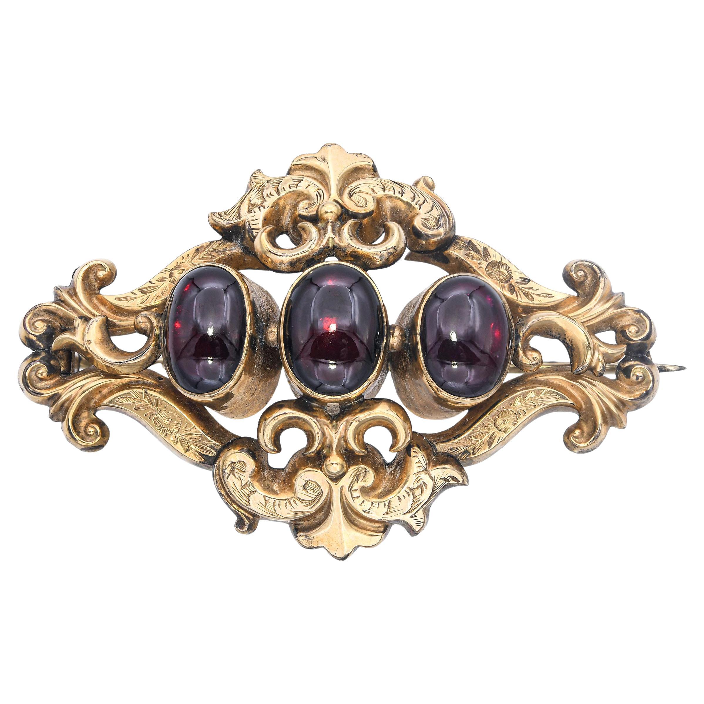 Antique Victorian 10k Yellow Gold Bohemian Garnet Cabochon Brooch