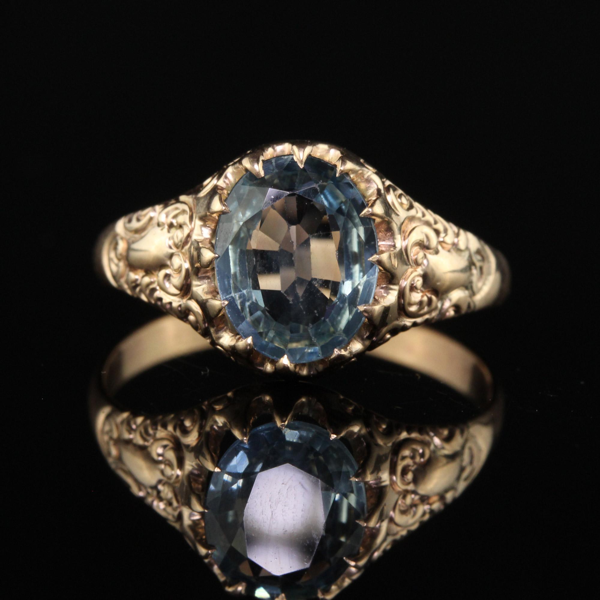 Antique Victorian 10K Yellow Gold Natural Unheated Sapphire Engagement Ring In Good Condition In Great Neck, NY