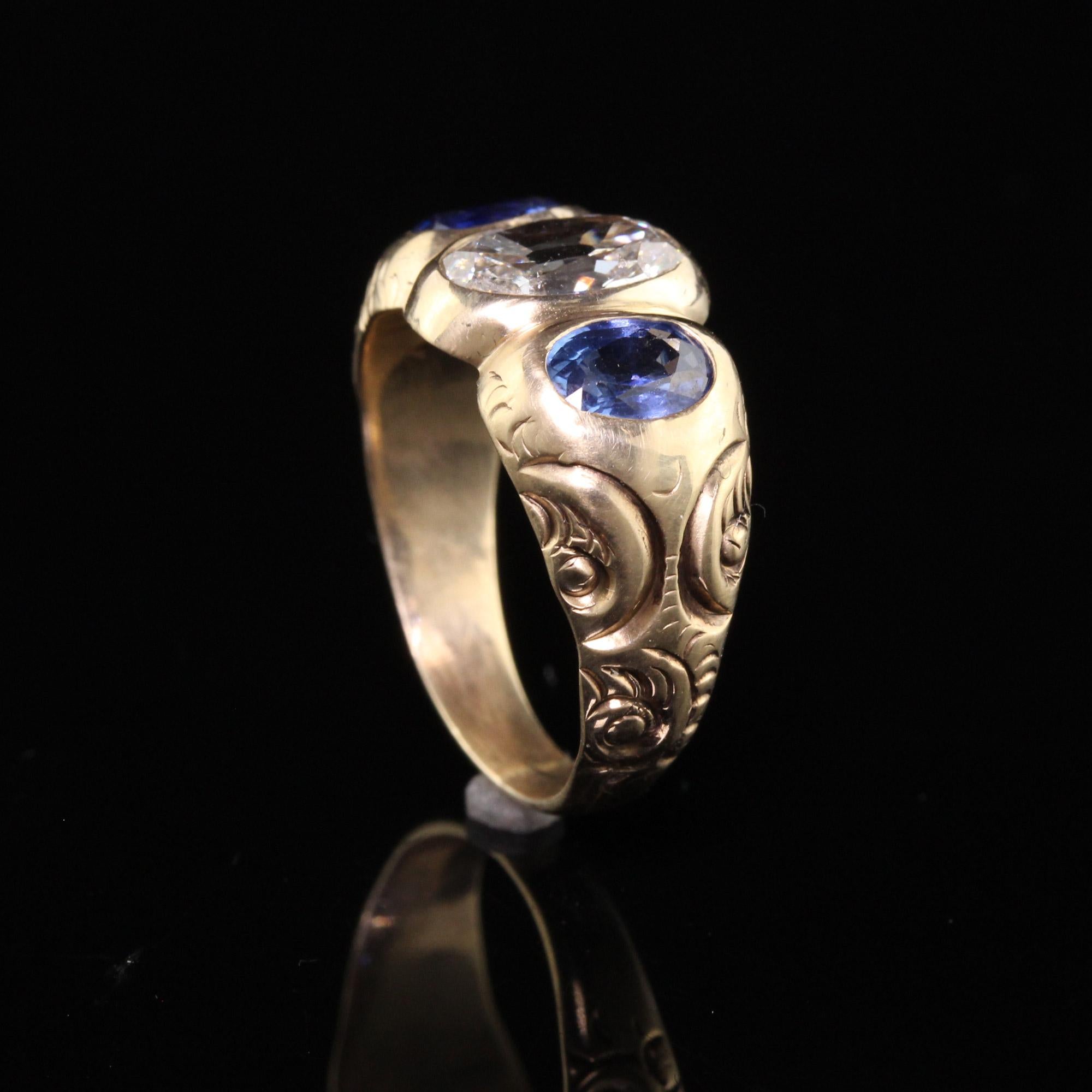 Antique Victorian 10K Yellow Gold Old Cut Diamond Sapphire Three Stone Ring In Good Condition In Great Neck, NY