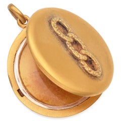 Antique Victorian 10K Yellow Gold Round Locket Pendant