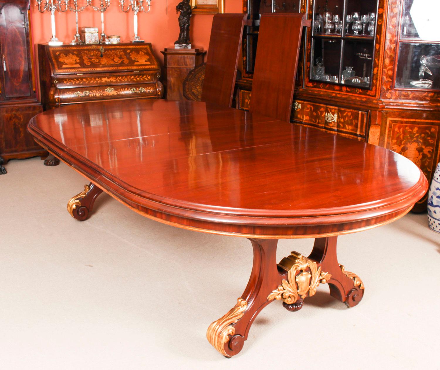 Mid-19th Century Antique Victorian Mahogany Twin Base Extending Dining Table, 19th C For Sale